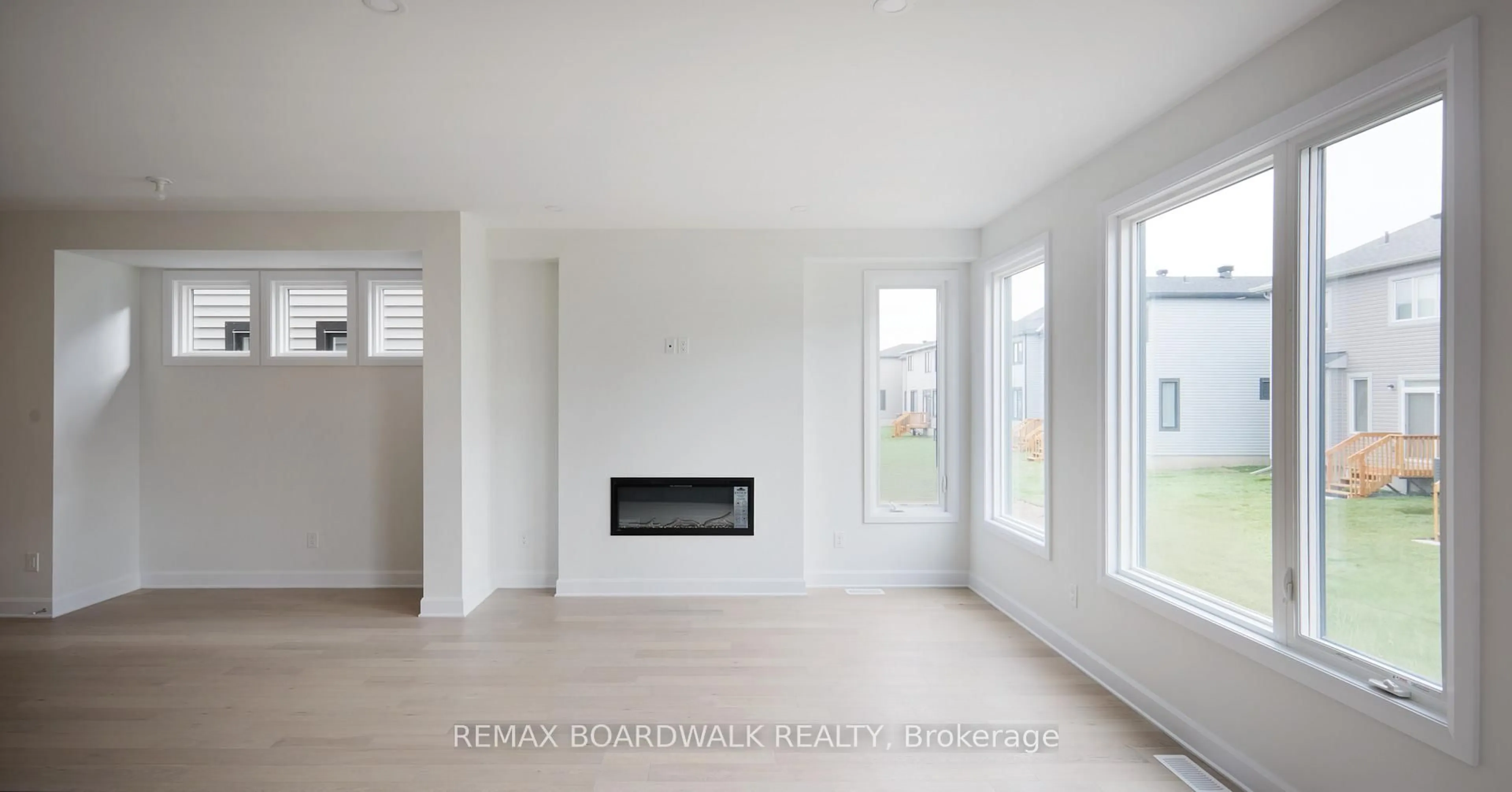 A pic of a room for 592 Roundhouse Cres, Ottawa Ontario K2S 1K4