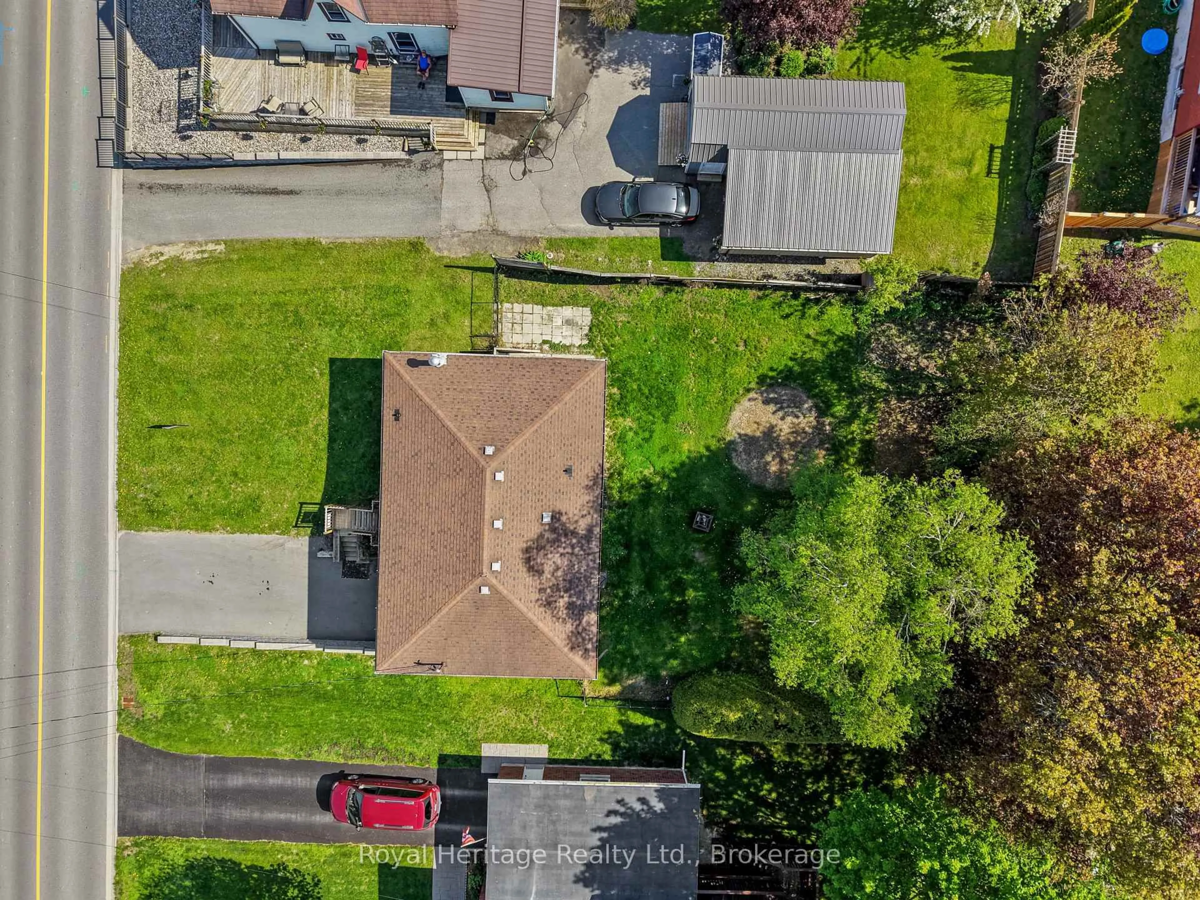 A pic from outside/outdoor area/front of a property/back of a property/a pic from drone, street for 84 Alice St, Brighton Ontario K0K 1H0