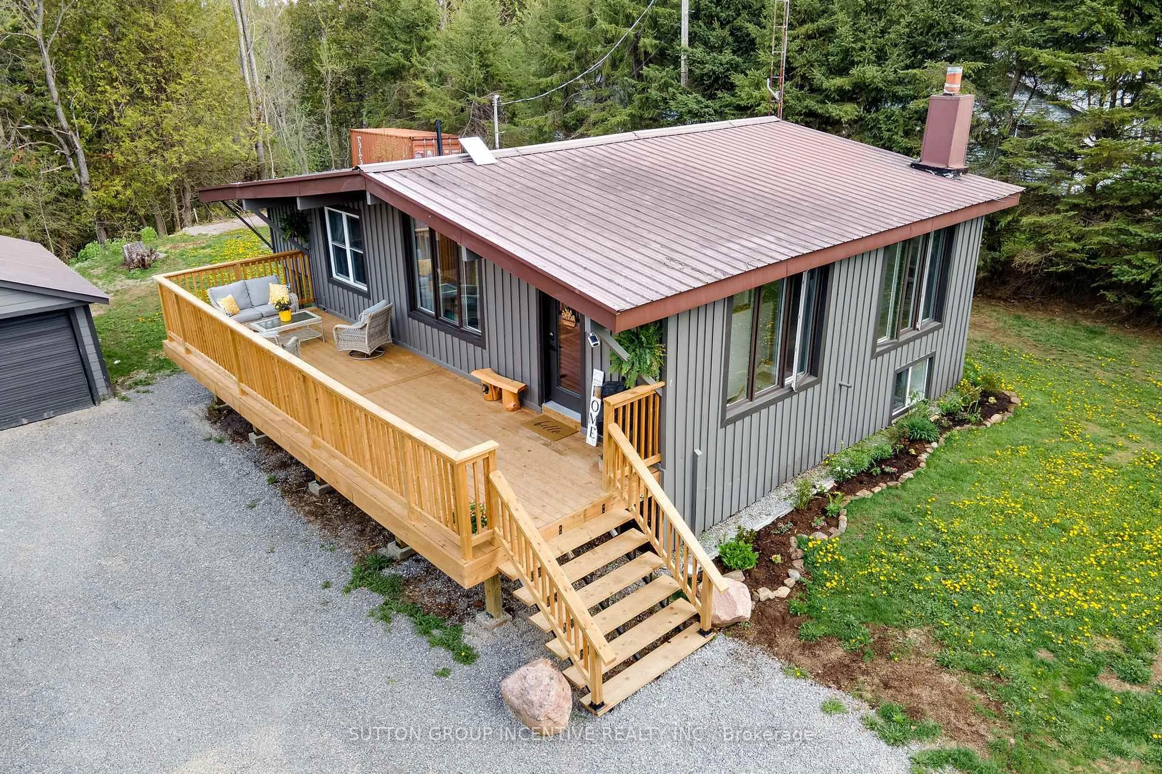 A pic from outside/outdoor area/front of a property/back of a property/a pic from drone, building for 519 Galway Rd, Trent Lakes Ontario K0M 2A0