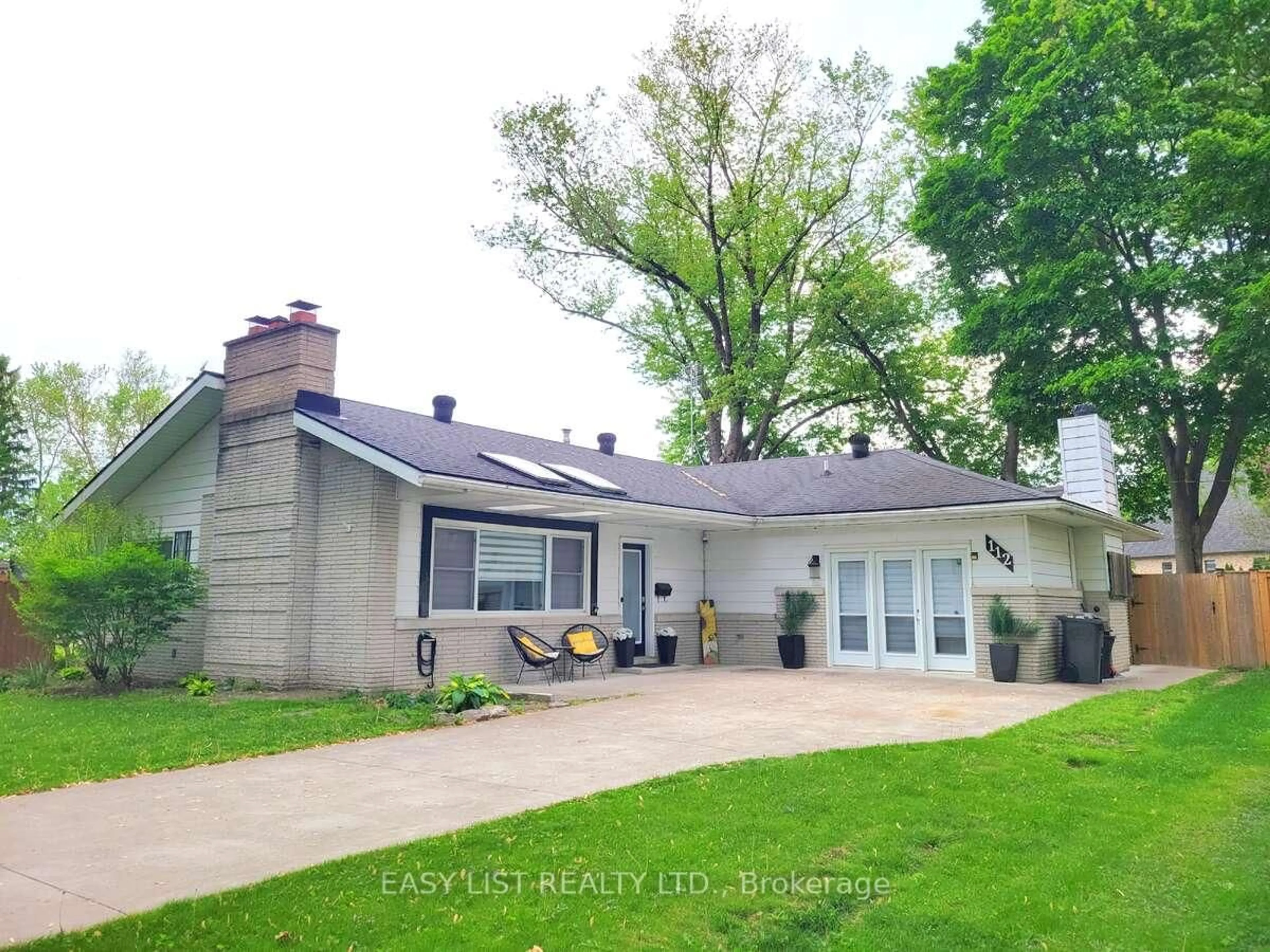 Unknown for 112 Clovelly Rd, Tecumseh Ontario N8N 1G1