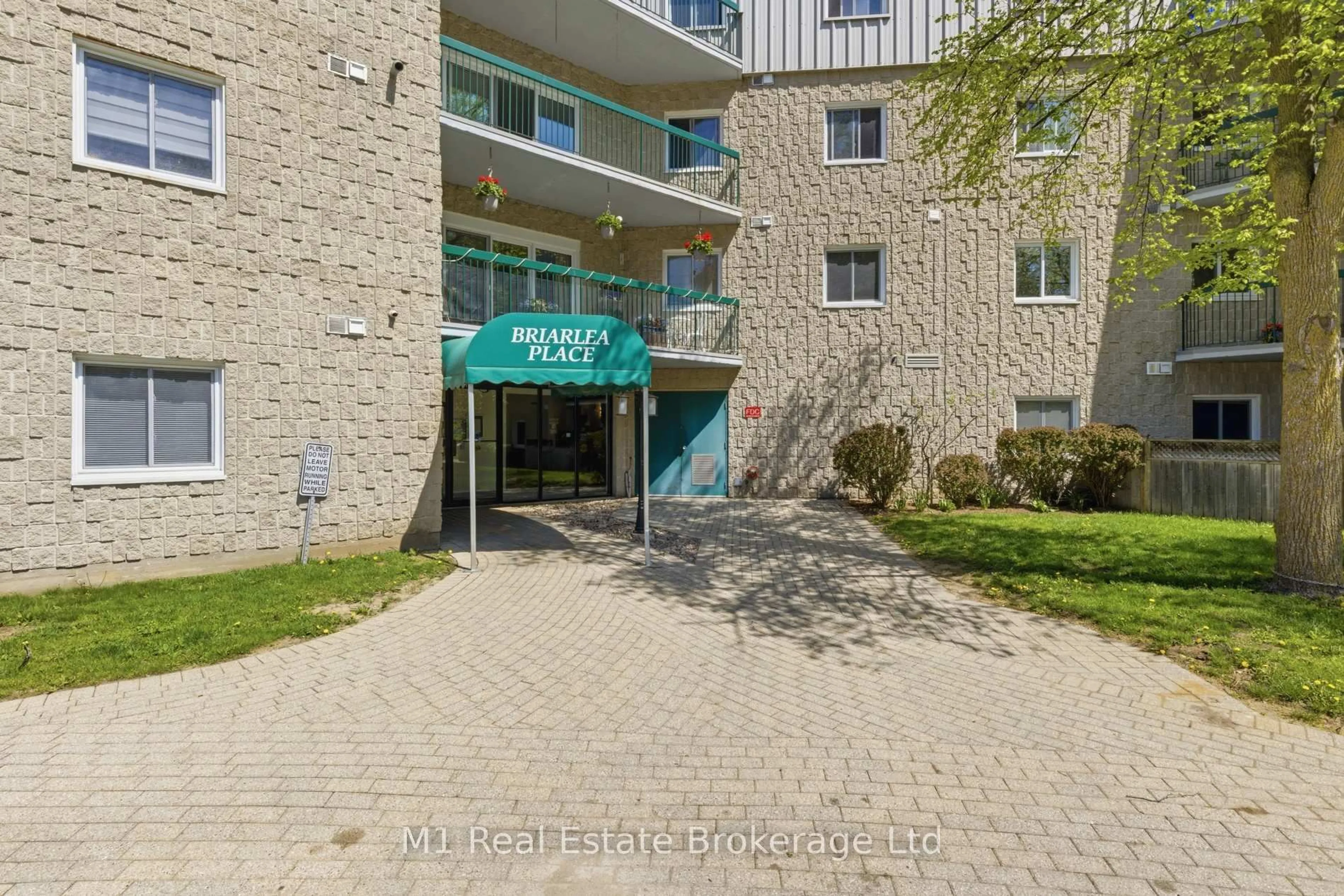 Patio, unknown for 200 River St #402, Centre Wellington Ontario N1M 3H8