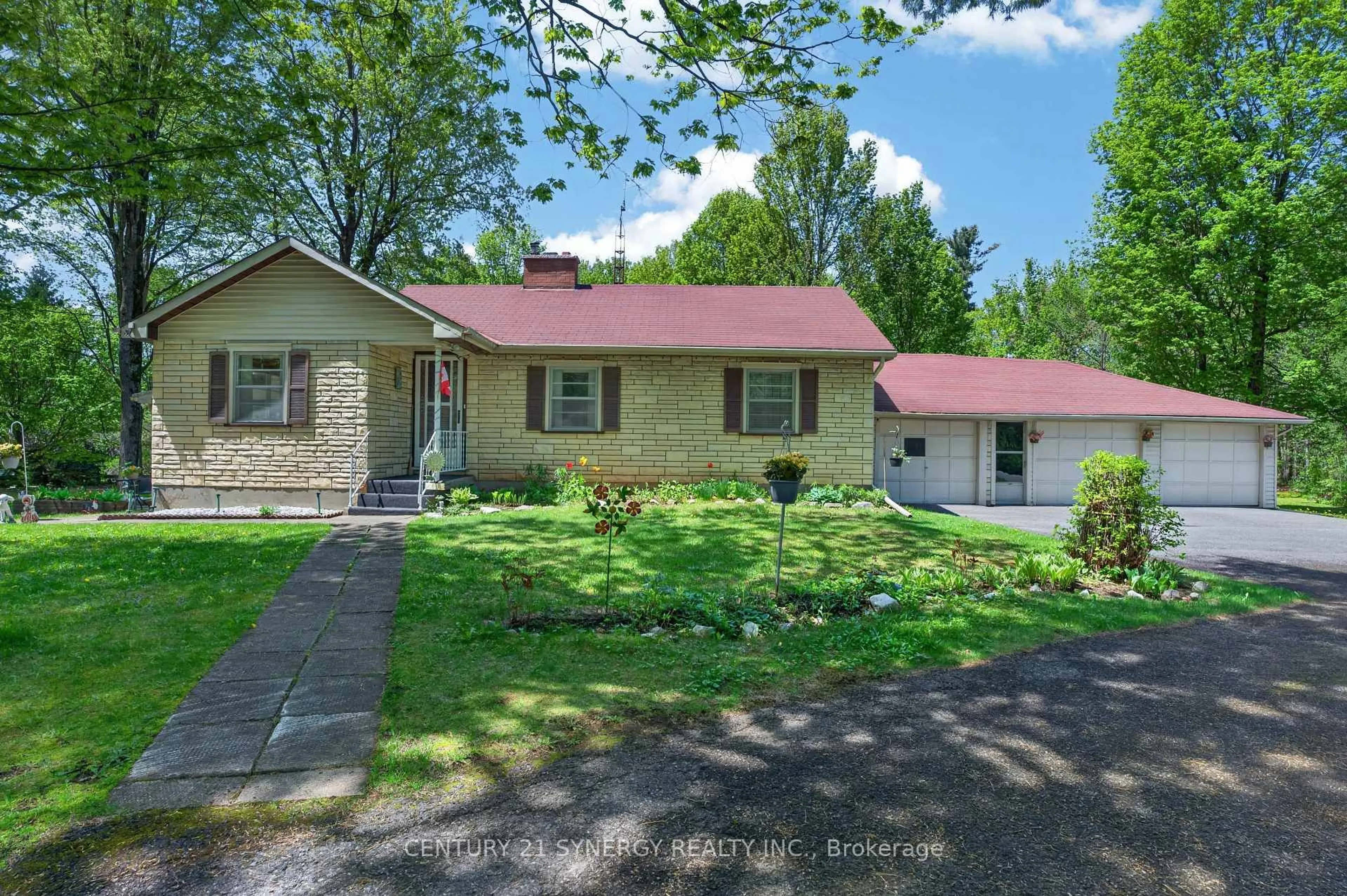 A pic from outside/outdoor area/front of a property/back of a property/a pic from drone, street for 3068 9TH Line, Carleton Place Ontario K7C 3C2