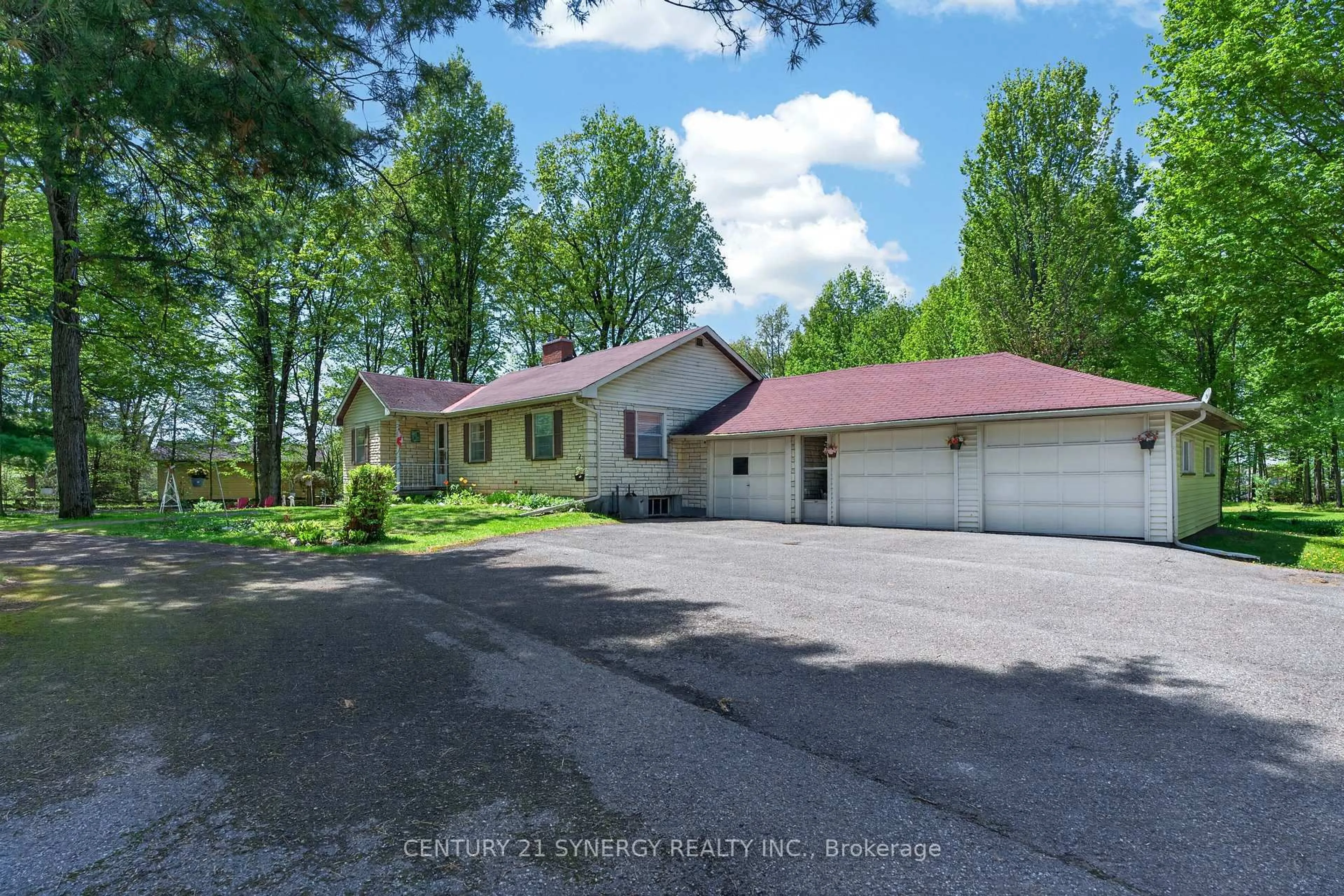 A pic from outside/outdoor area/front of a property/back of a property/a pic from drone, unknown for 3068 9TH Line, Carleton Place Ontario K7C 3C2