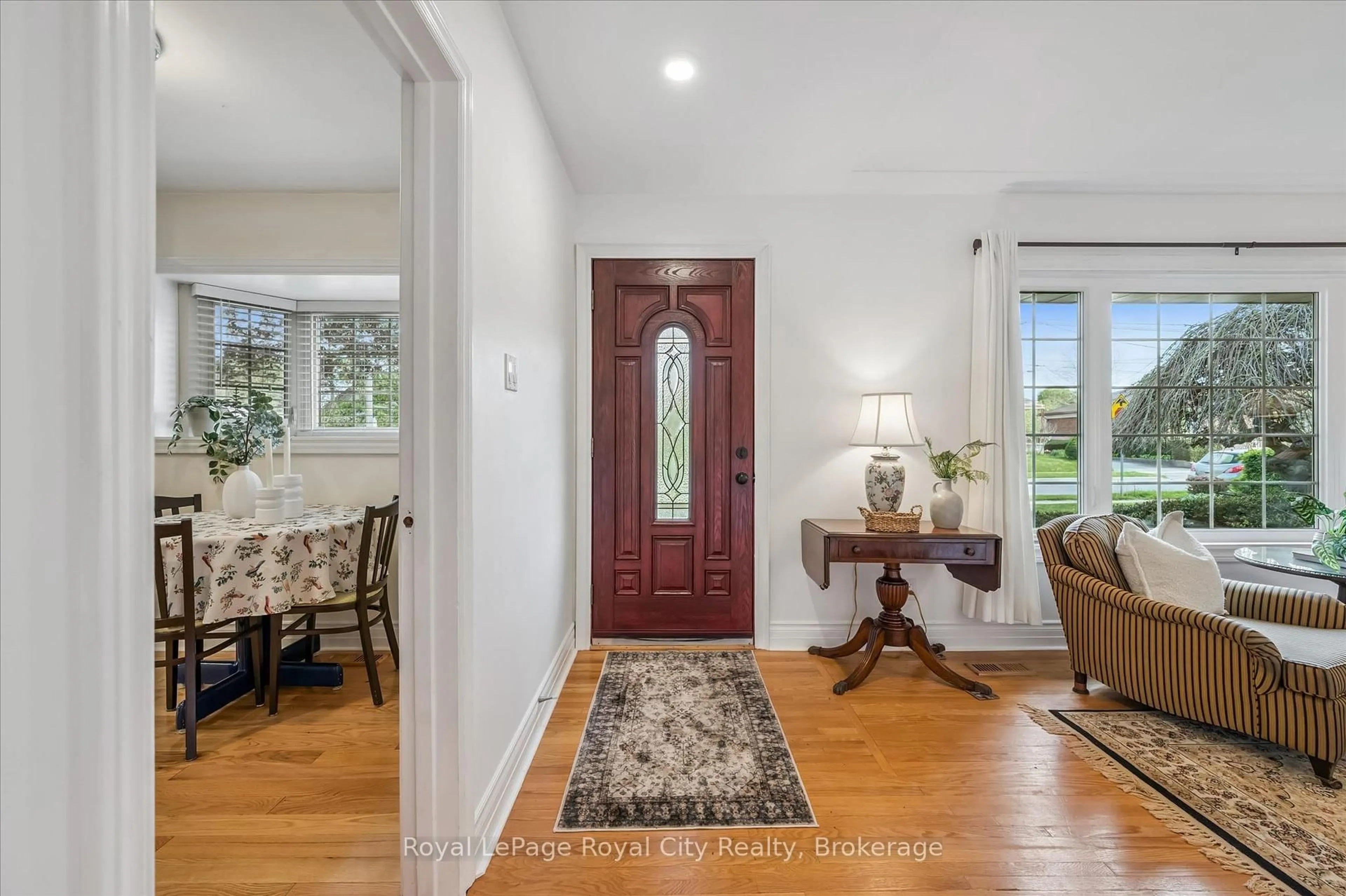 Indoor entryway for 136 Emma St, Guelph Ontario N1E 1V3