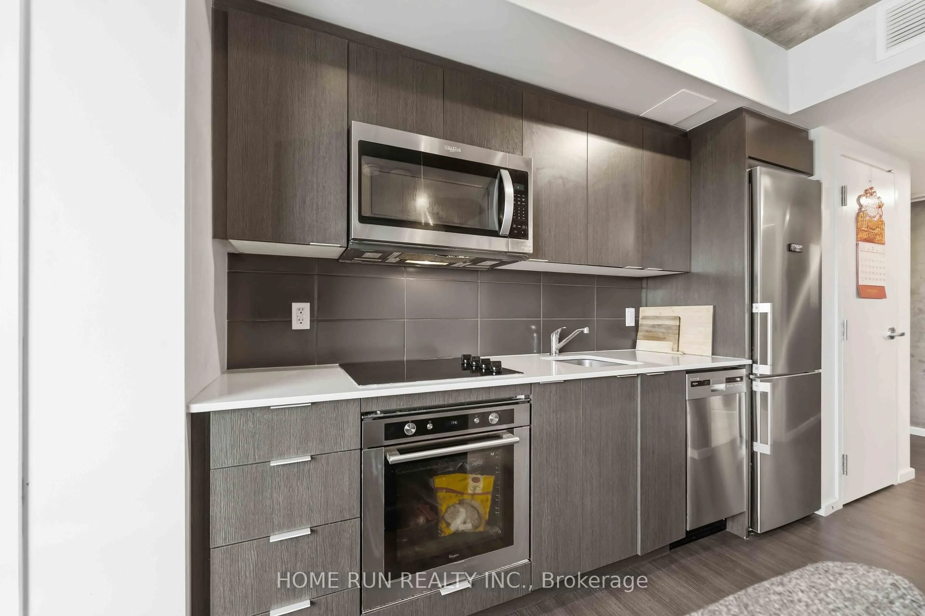 Standard kitchen, unknown for 105 Champagne Ave #2303, Ottawa Ontario K1S 5E5