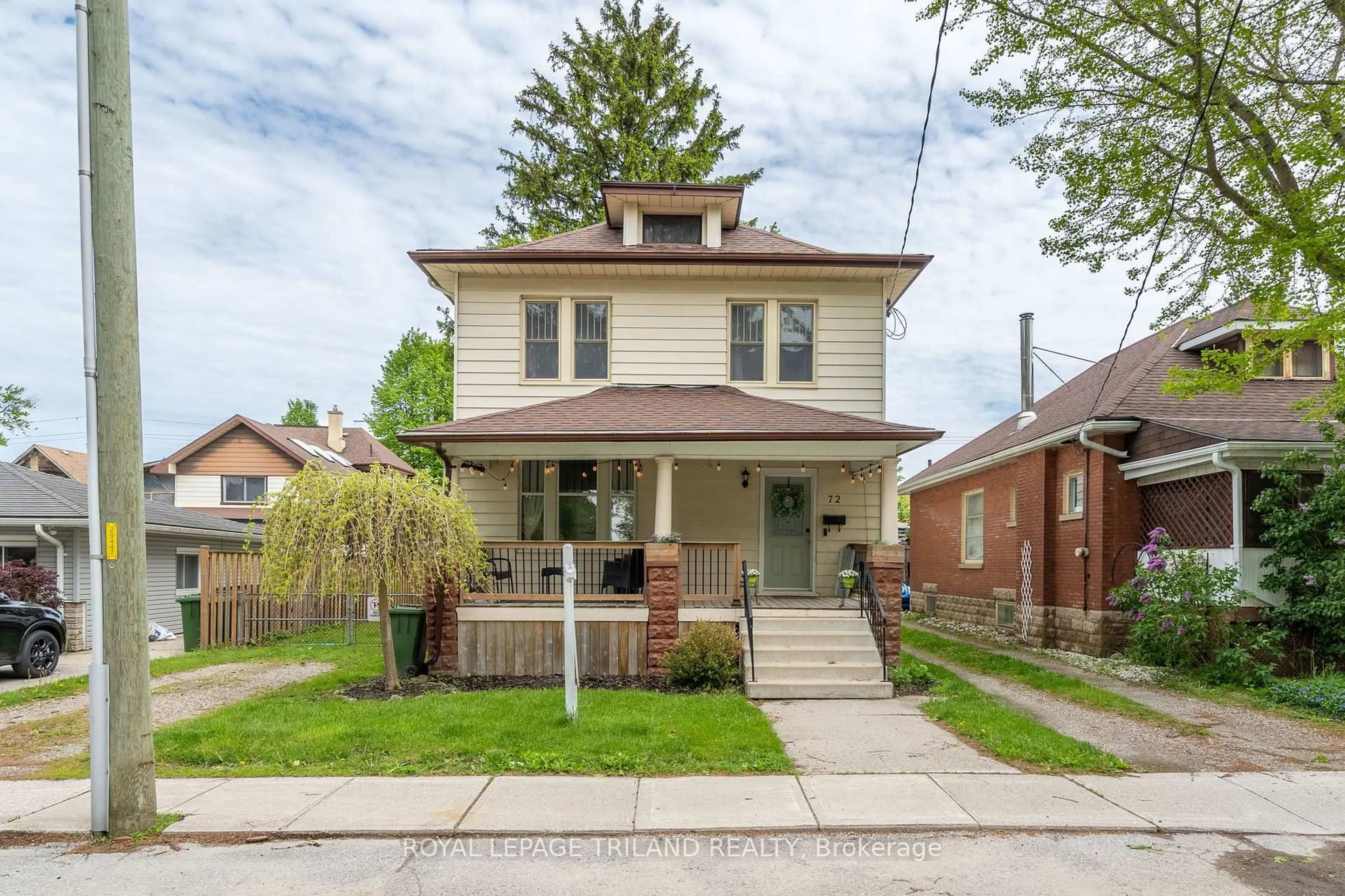 Home with brick exterior material, street for 72 Walnut St, St. Thomas Ontario N5R 2Y9