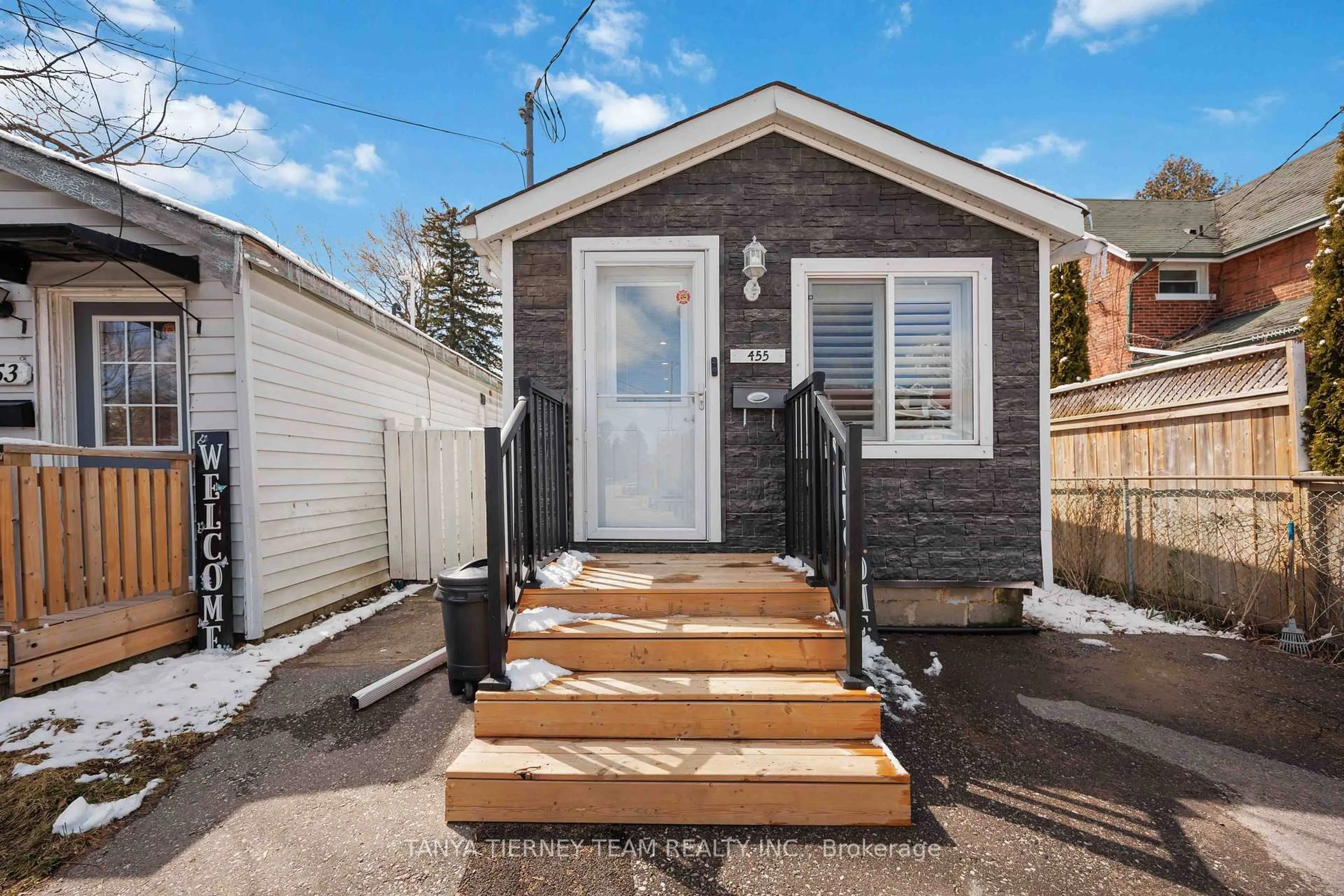 Shed for 455 Ontario St, Cobourg Ontario K9A 3C1