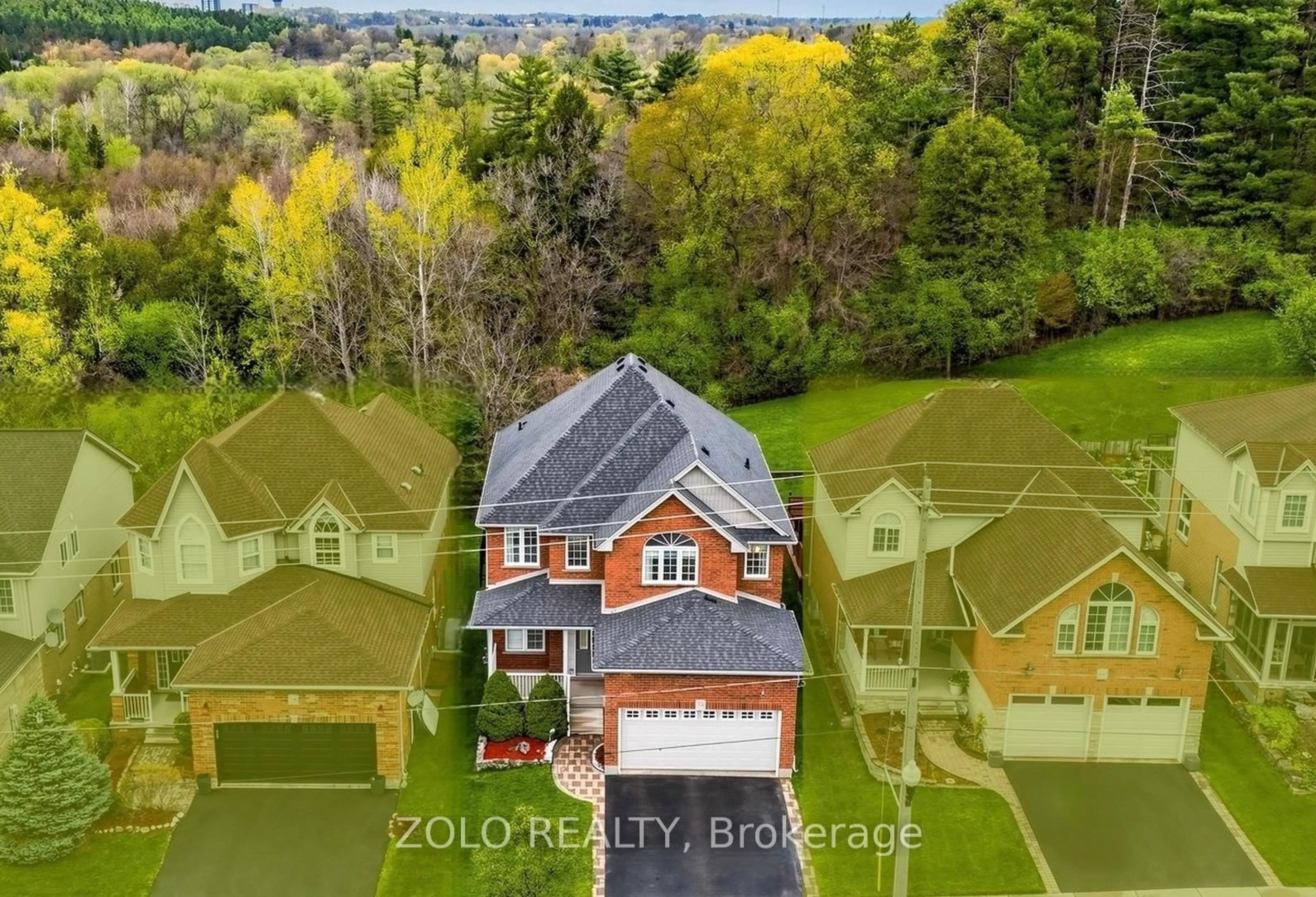 A pic from outside/outdoor area/front of a property/back of a property/a pic from drone, unknown for 70 Doon Mills Dr, Kitchener Ontario N2P 2S3