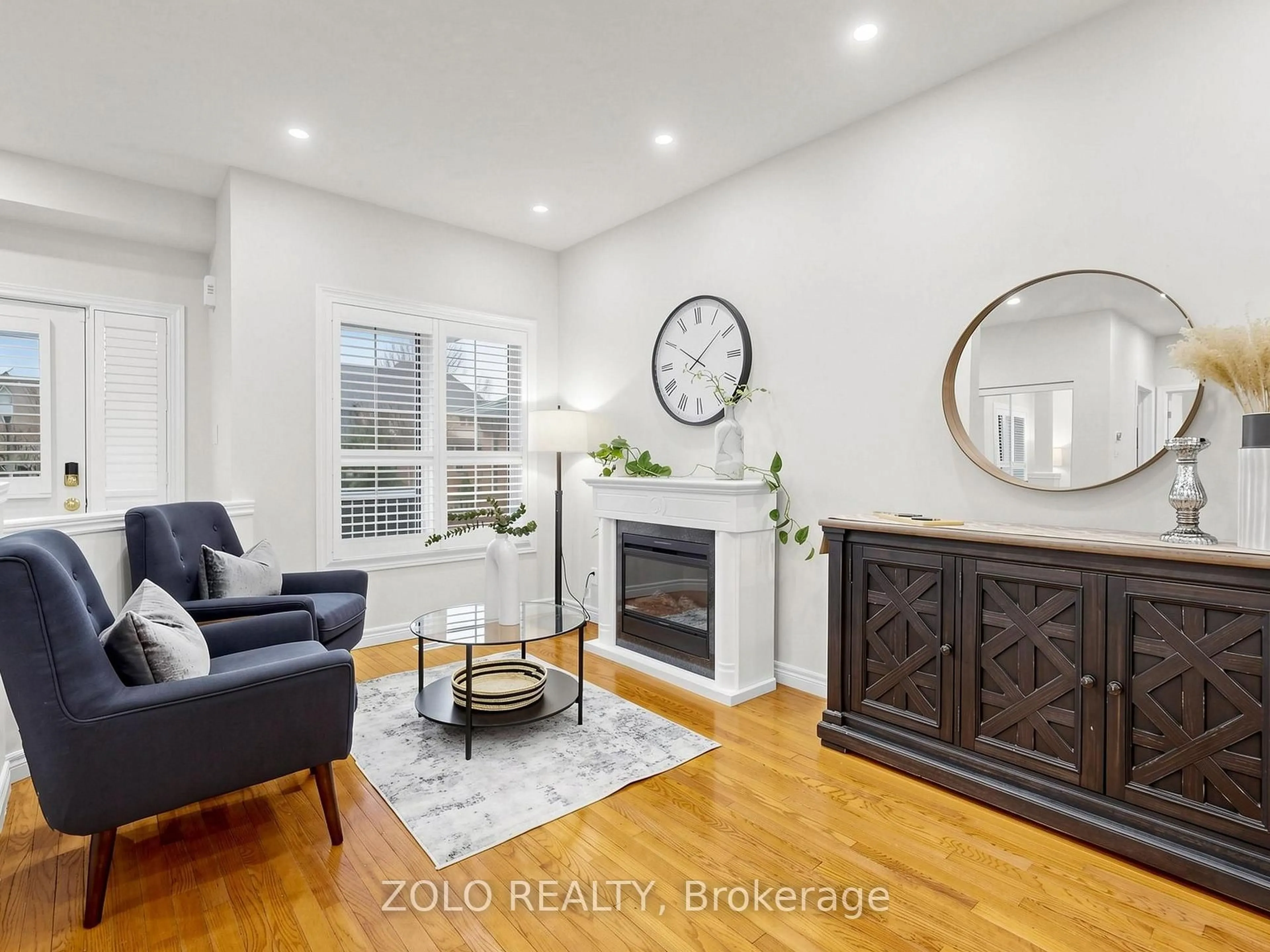 Living room with furniture, unknown for 70 Doon Mills Dr, Kitchener Ontario N2P 2S3