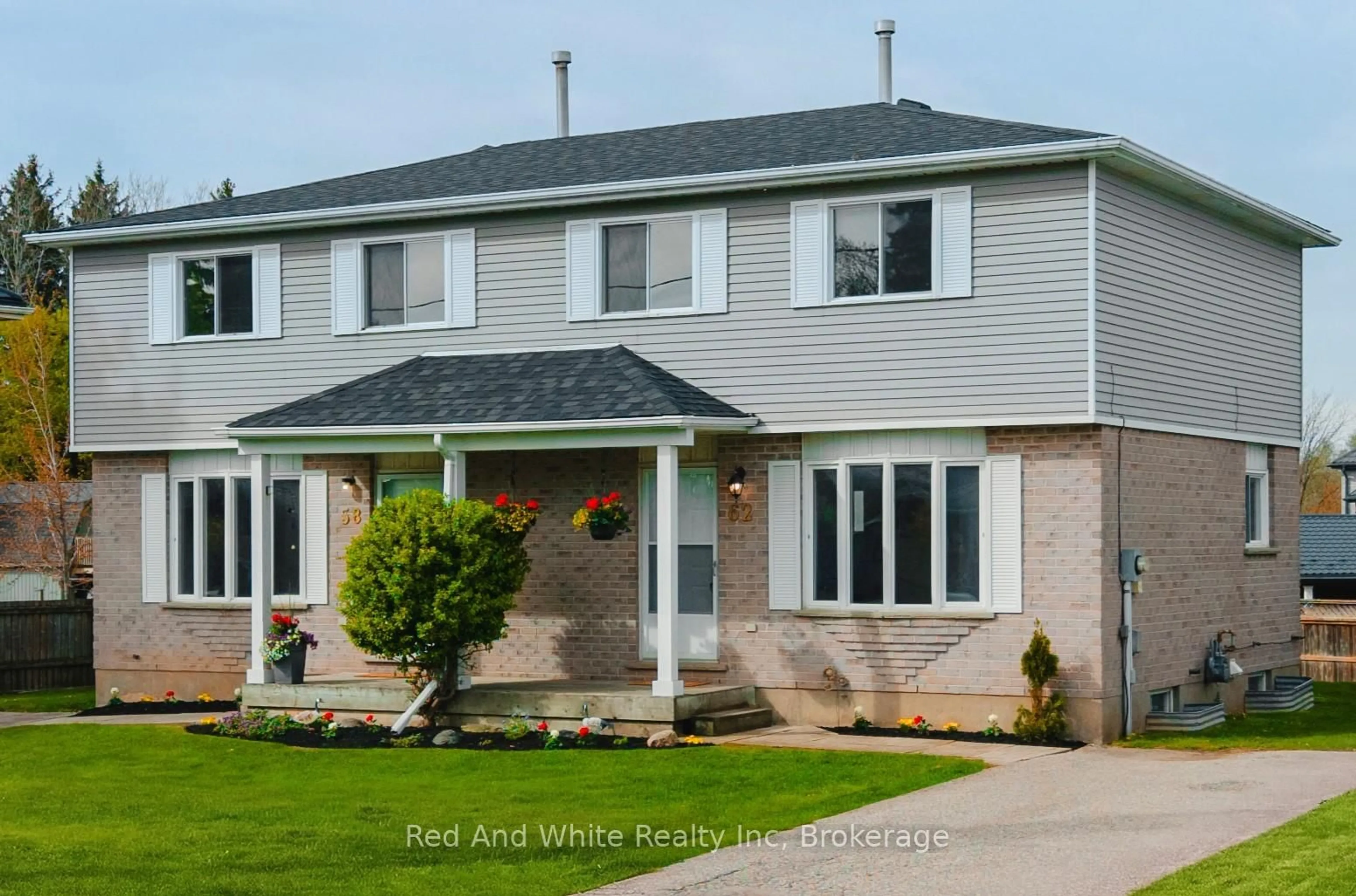 Home with vinyl exterior material, street for 62 Catherine St, Wilmot Ontario N3A 1Z8