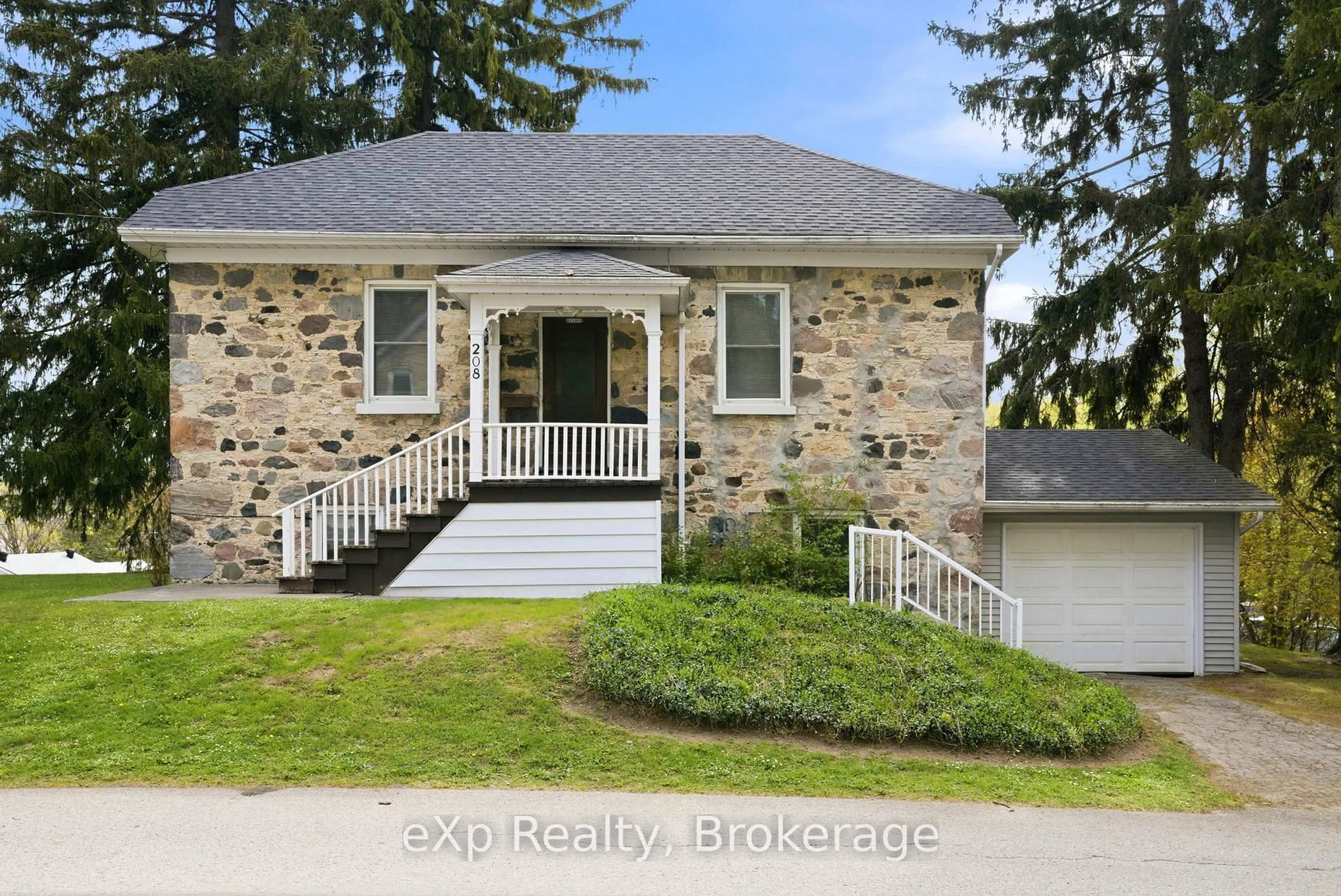 Home with brick exterior material, street for 208 Mary St, Brockton Ontario N0G 2V0
