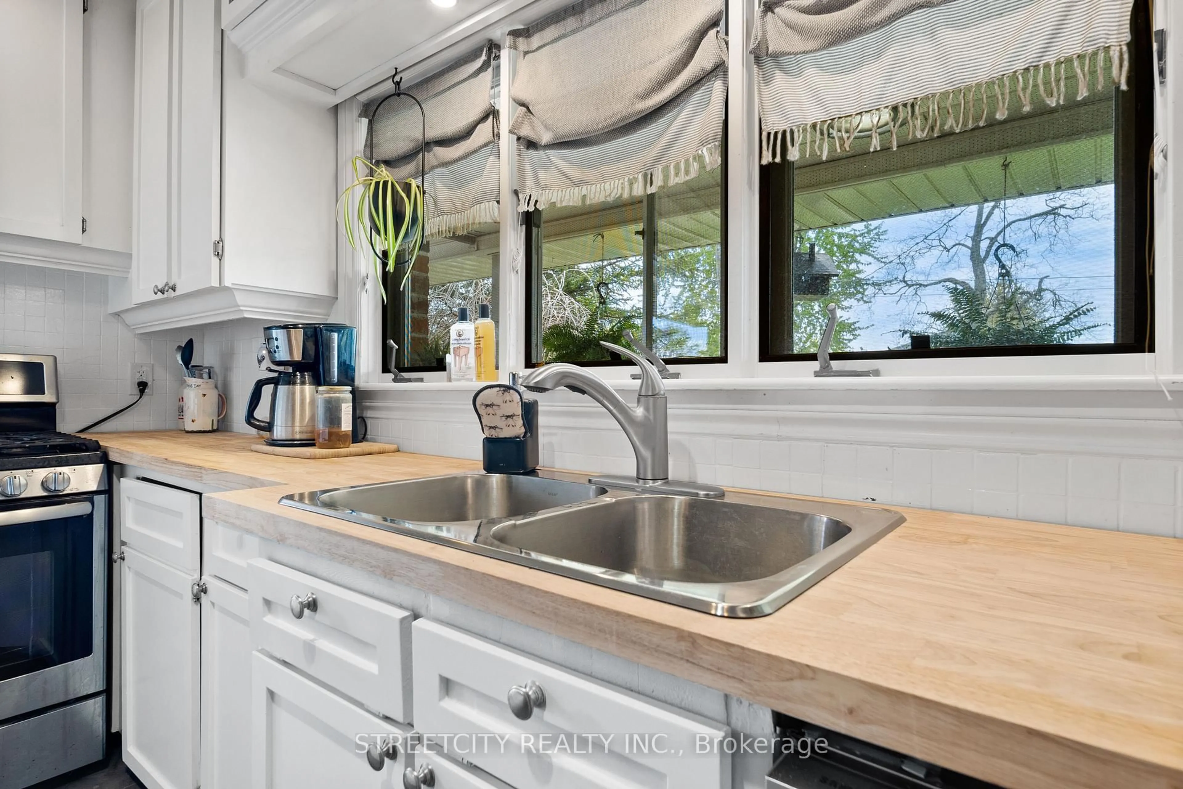 Unknown for 51184 Ashton St, Malahide Ontario N0L 2J0