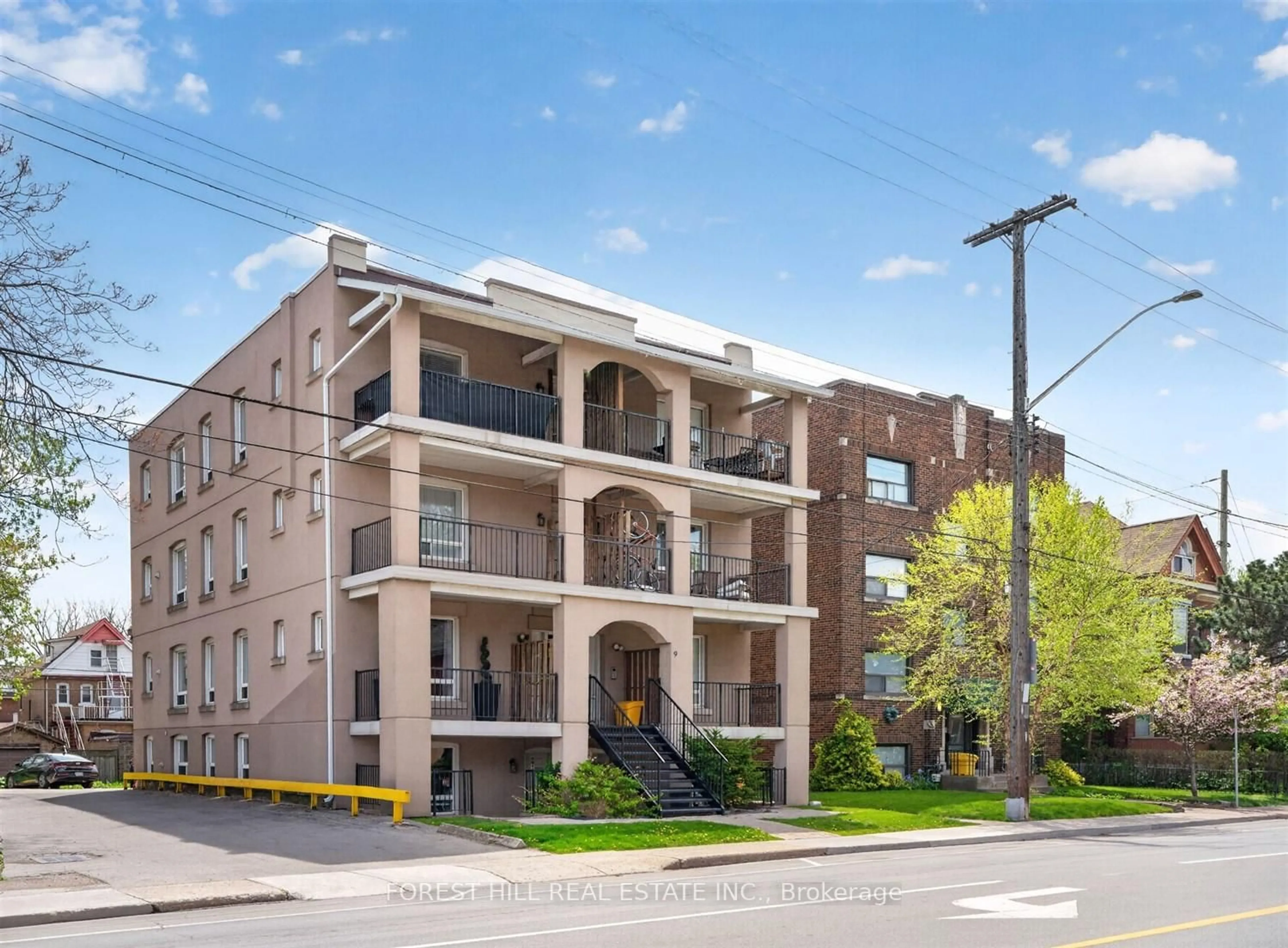 Unknown for 9 Sherman Ave #3, Hamilton Ontario L8M 2P5