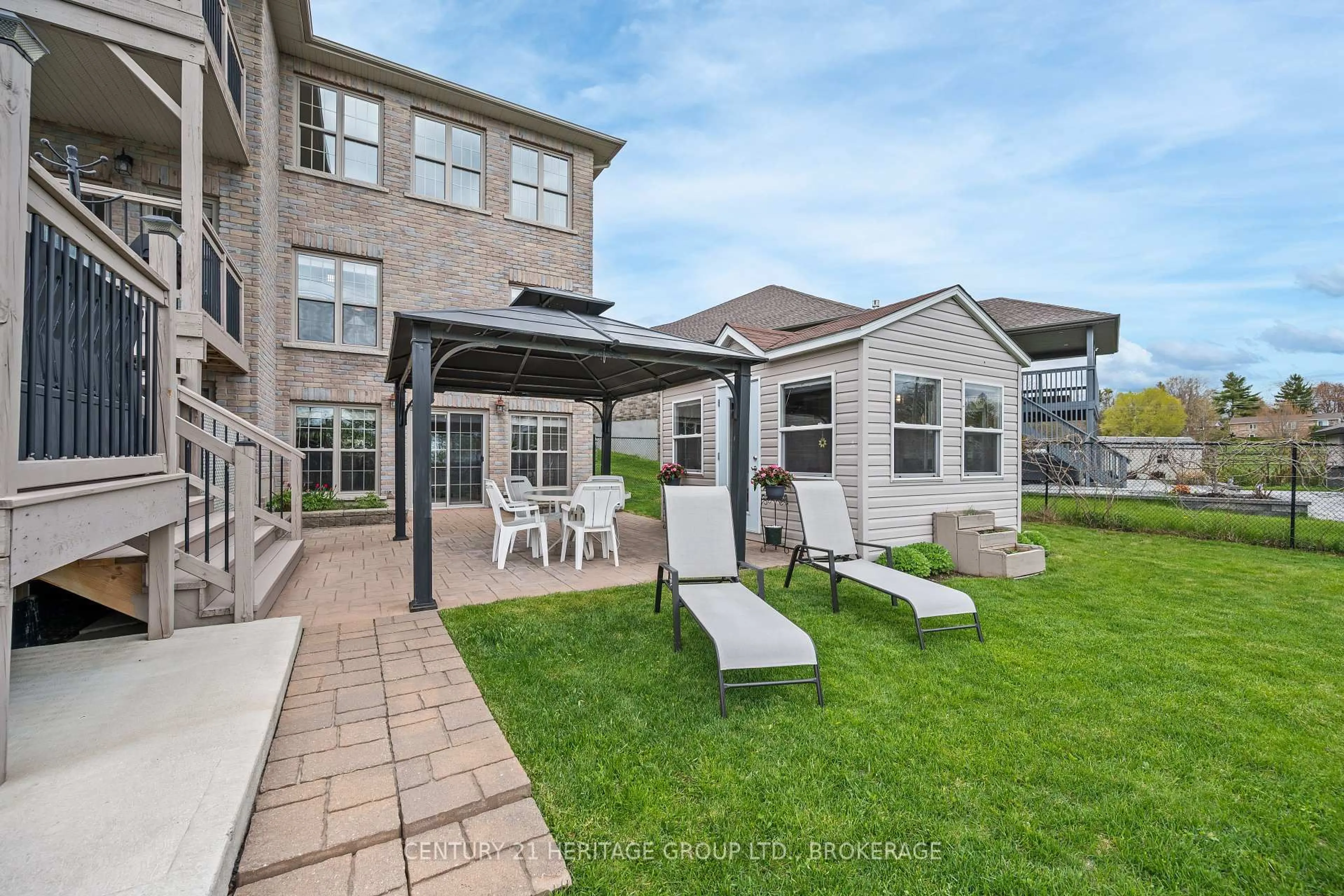 Patio, street for 137 Jordyn's Crt, Loyalist Ontario K7N 0A7