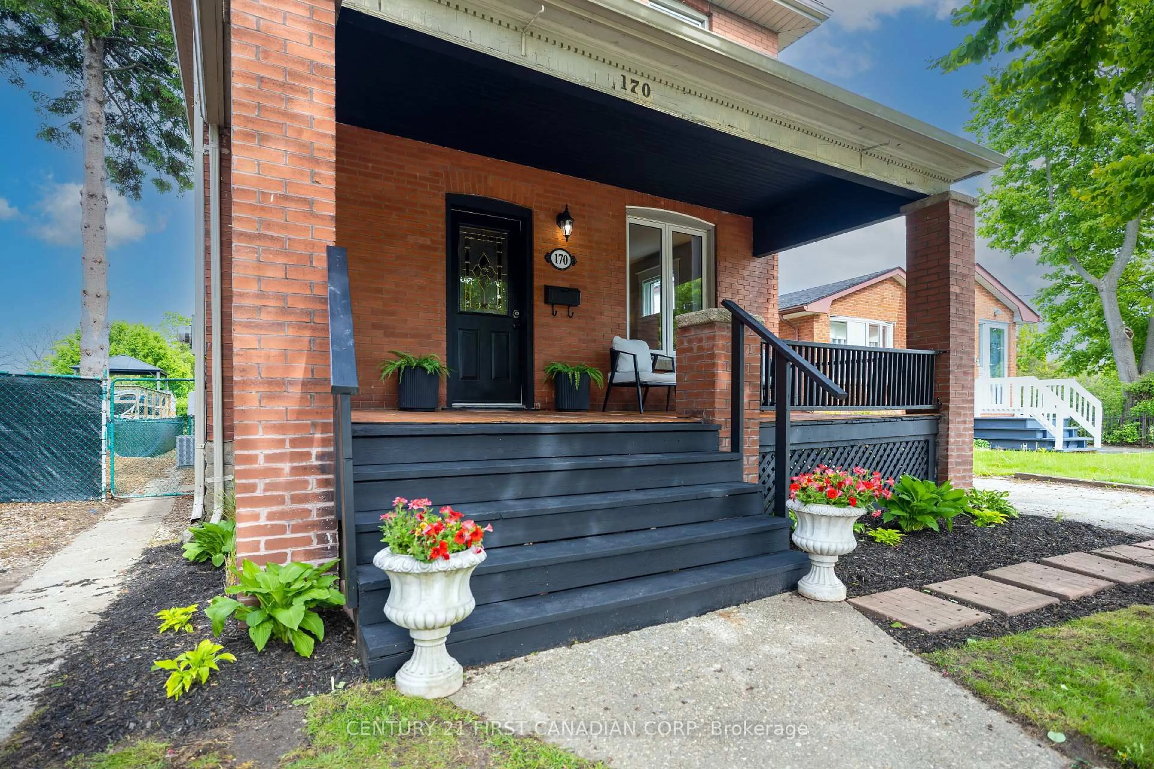 Unknown for 170 Wilson Ave, St. Thomas Ontario N5R 3R3