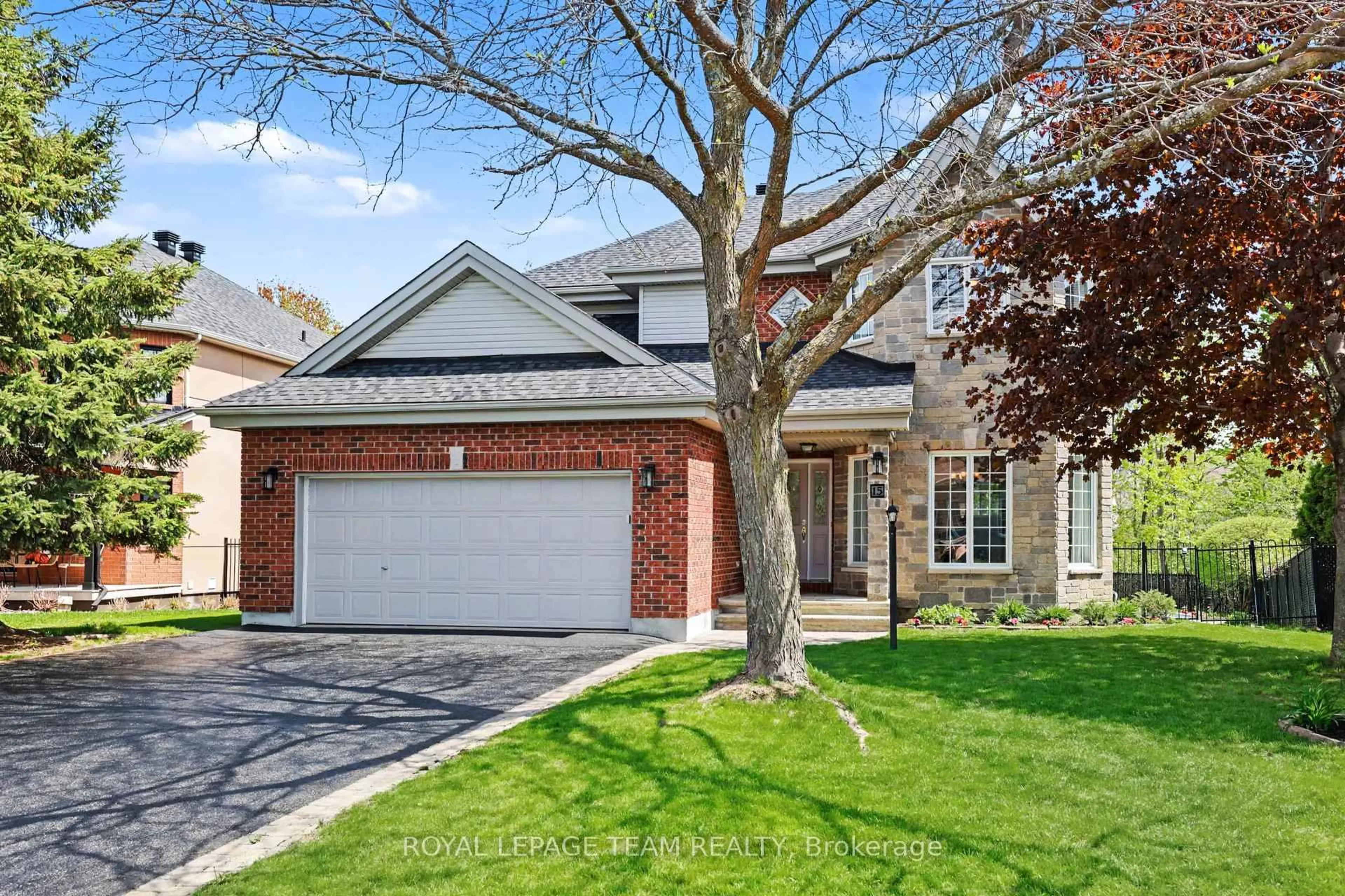 Home with brick exterior material, street for 15 Ladybirds Cres, Stittsville Ontario K2S 1Z6