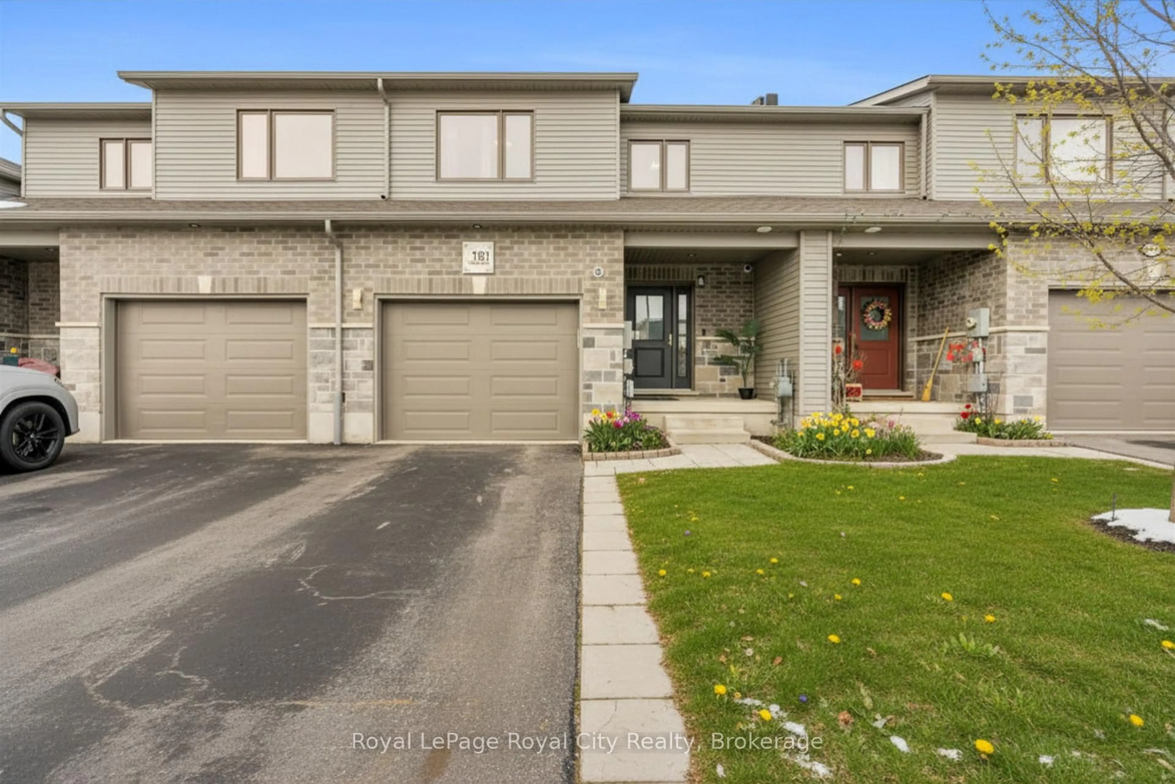 Unknown for 181 Halls Dr, Centre Wellington Ontario N0B 1S0
