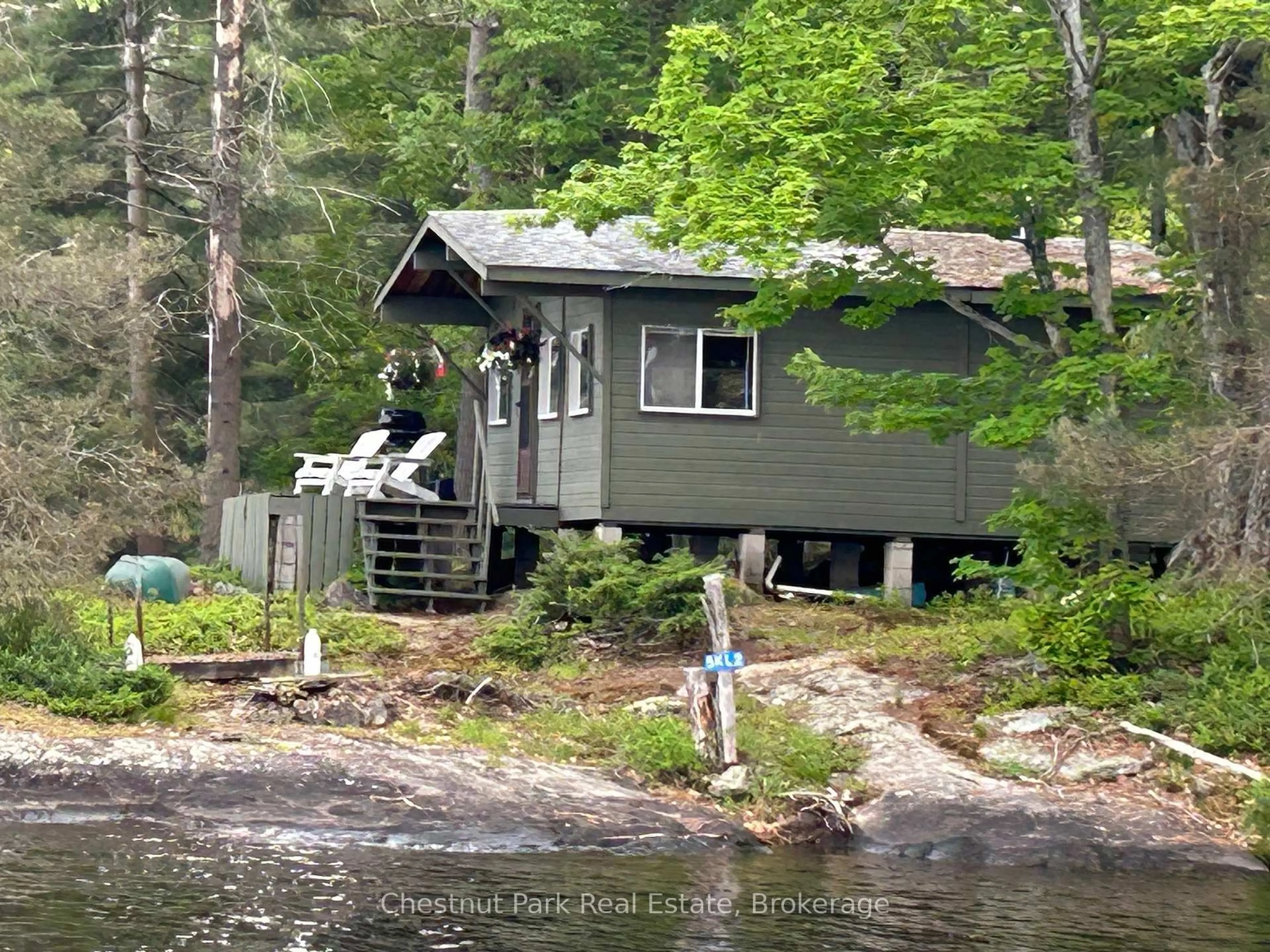 Shed for 2 Island 5KL Pa Burnt Island, Gravenhurst Ontario P0E 1G0