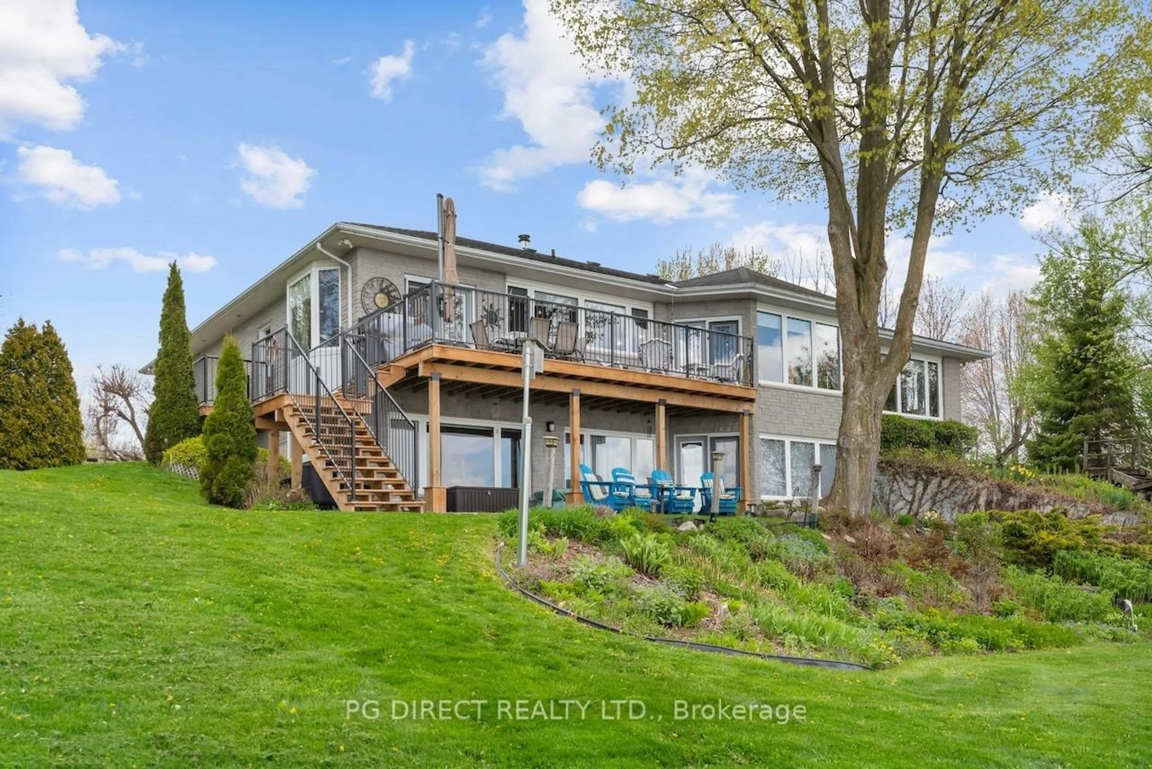 A pic from outside/outdoor area/front of a property/back of a property/a pic from drone, water/lake/river/ocean view for 1471 County Rd 2 Rd, Augusta Ontario K0E 1T0