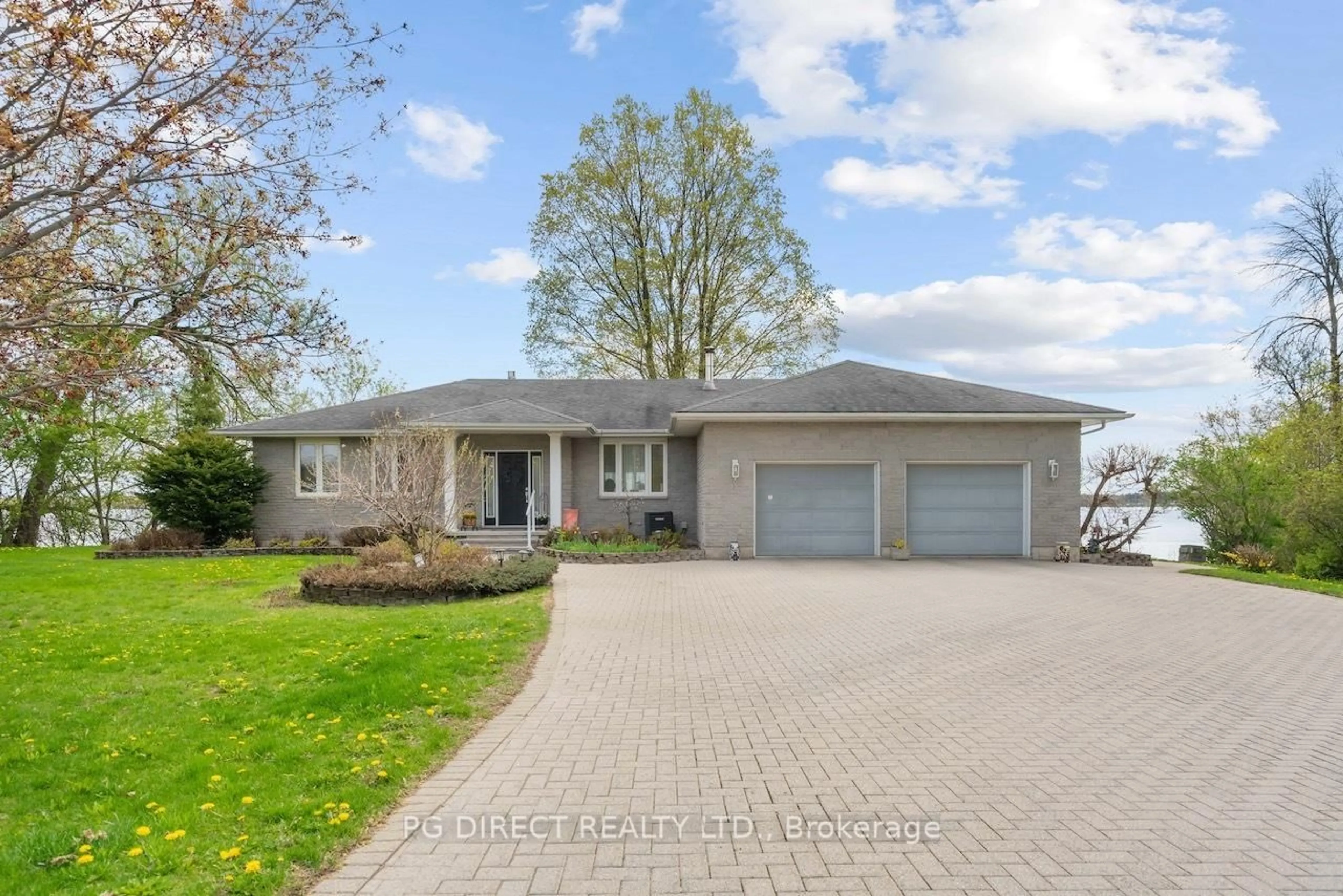 Home with brick exterior material, unknown for 1471 County Rd 2 Rd, Augusta Ontario K0E 1T0