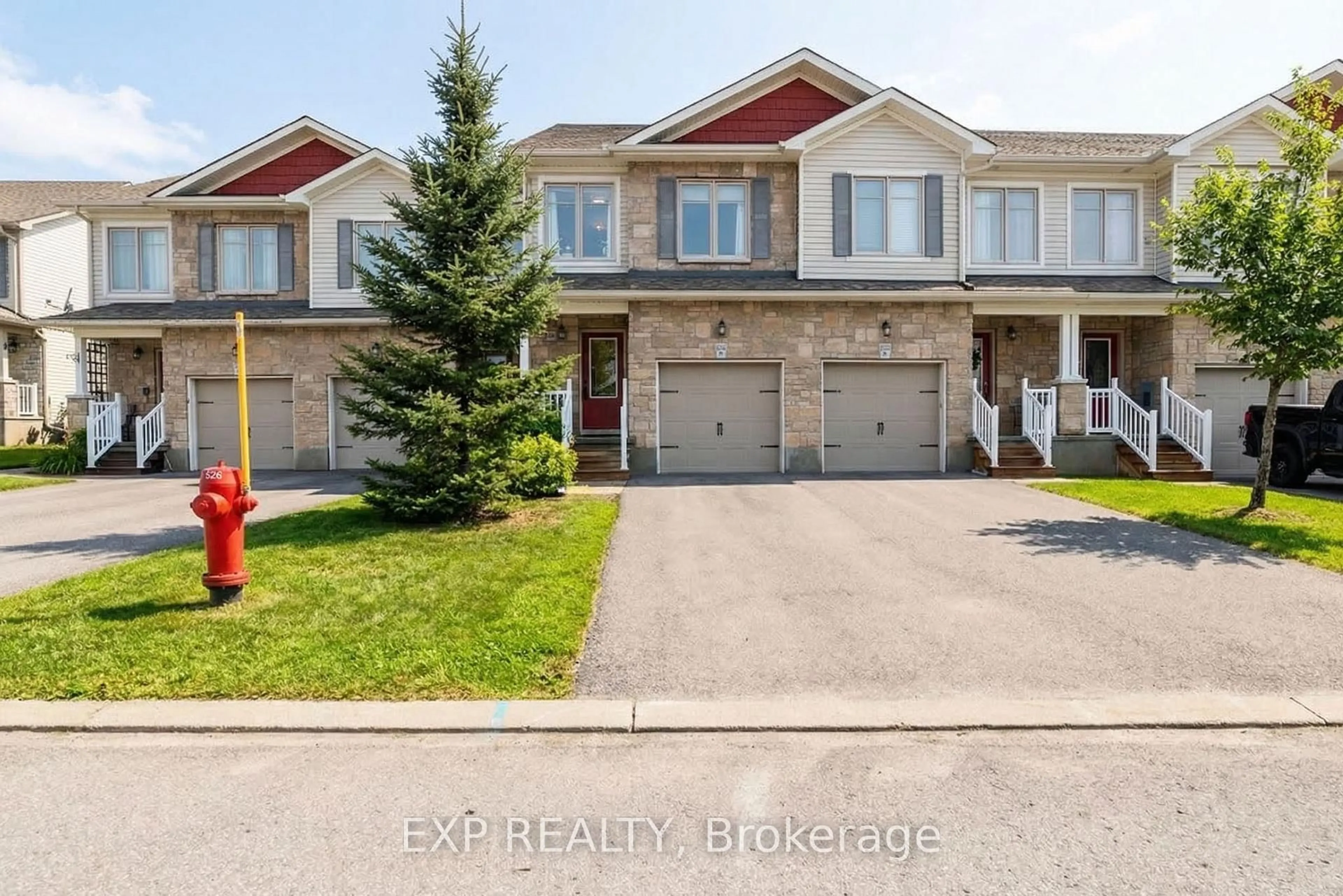 A pic from outside/outdoor area/front of a property/back of a property/a pic from drone, street for 526 Stanley Brothers St, Almonte Ontario K0A 1A0