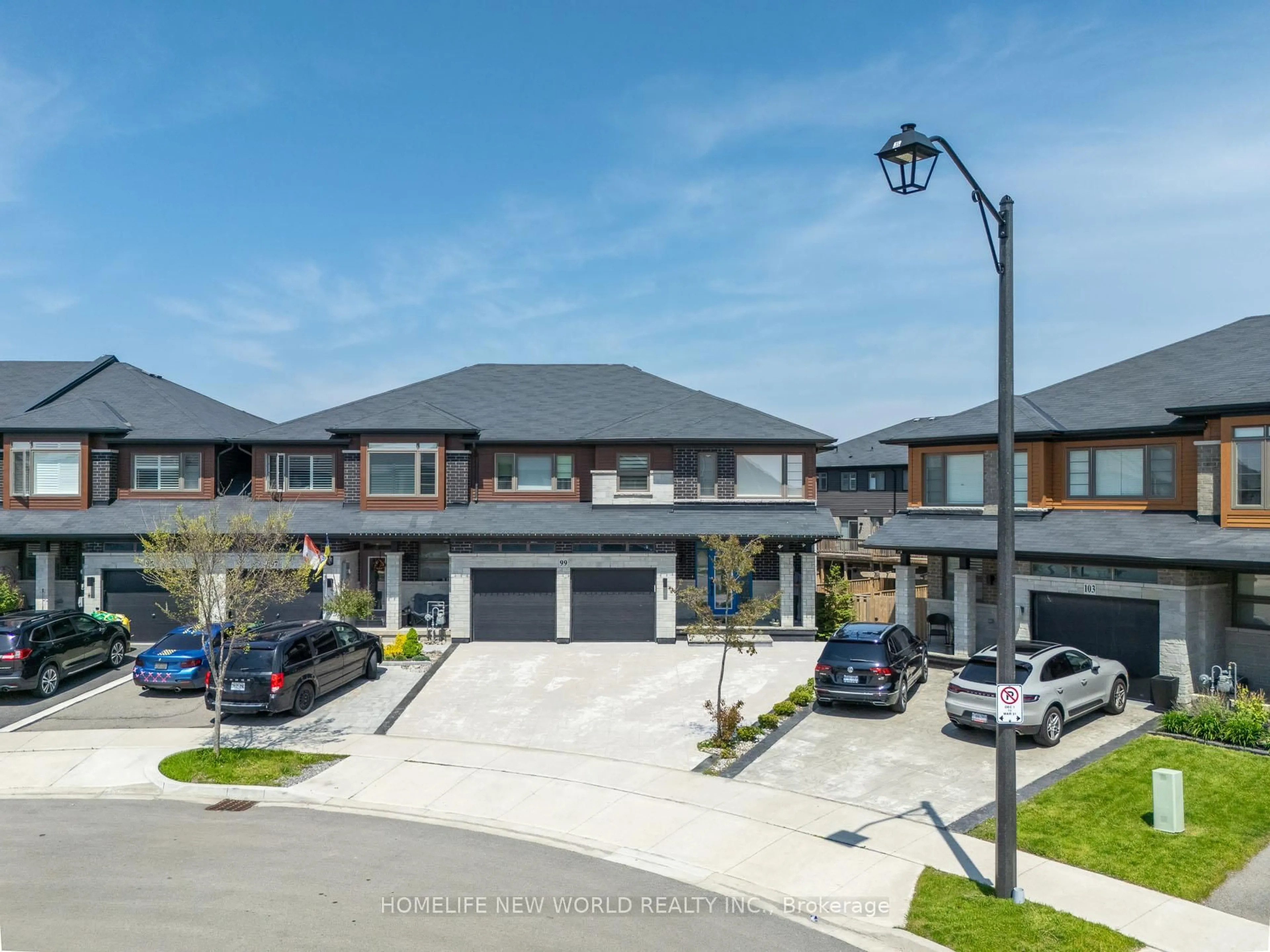 A pic from outside/outdoor area/front of a property/back of a property/a pic from drone, street for 99 Columbus Gate, Hamilton Ontario L8J 0L3