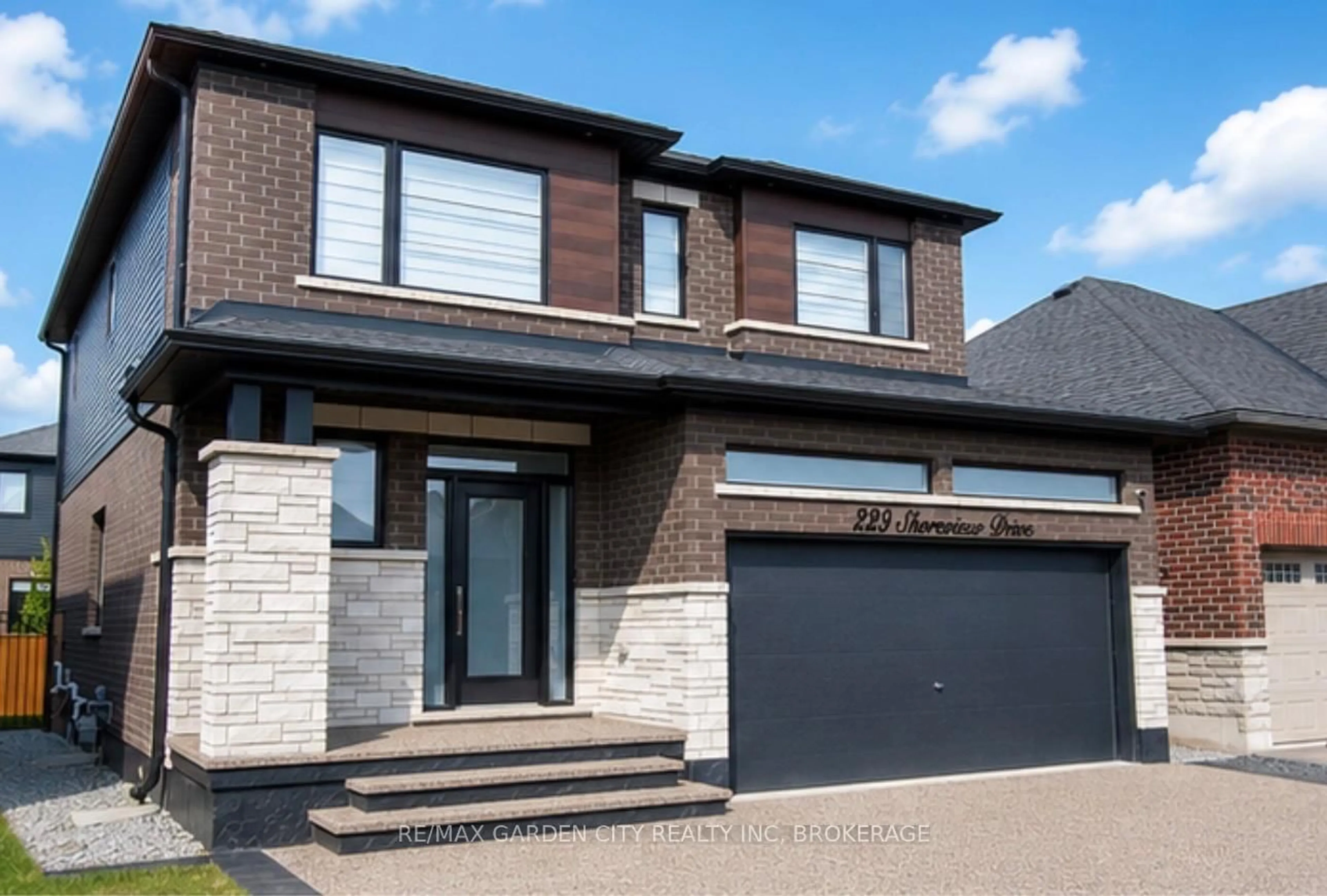 Home with brick exterior material, street for 229 Shoreview Dr, Welland Ontario L3B 0H3