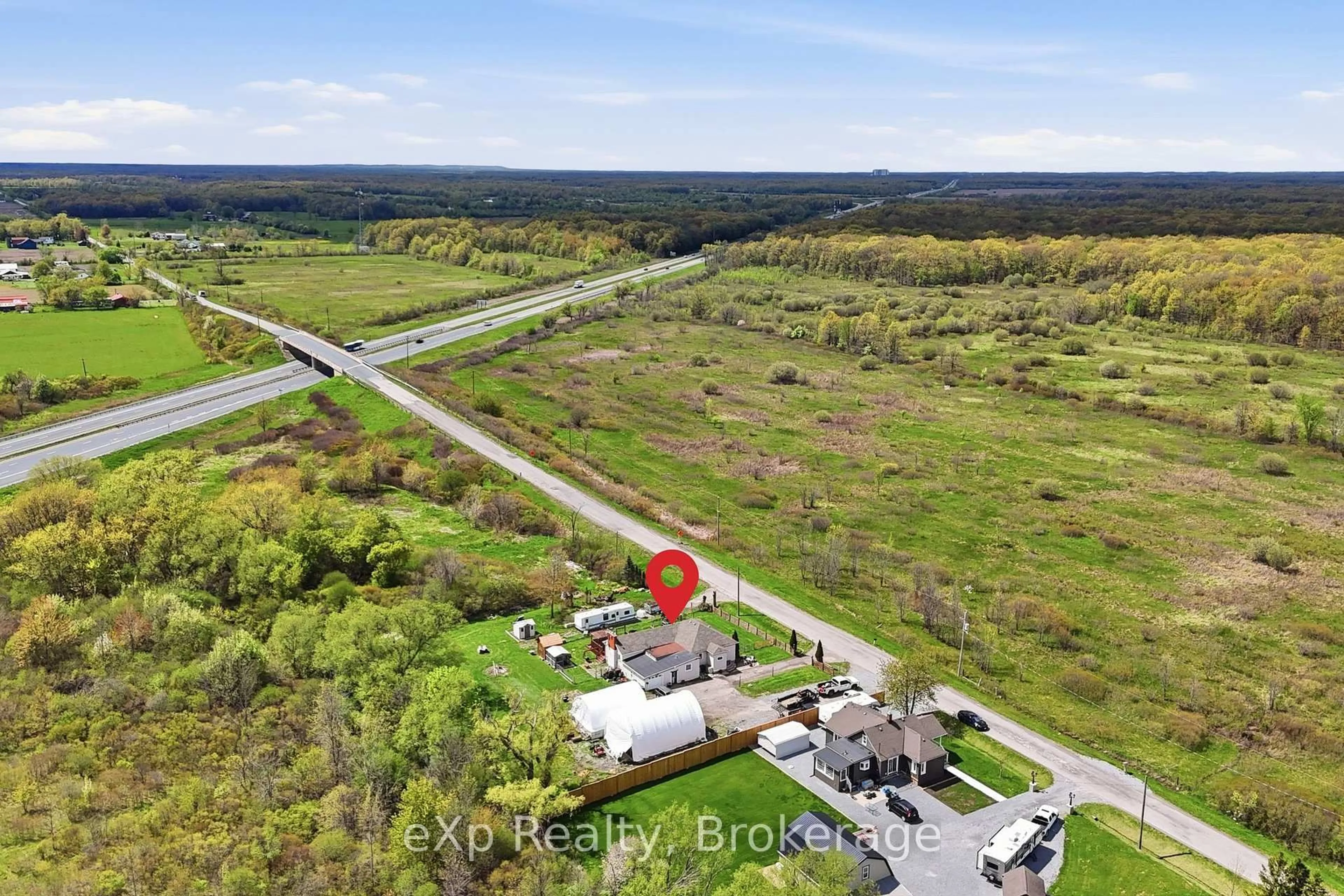 A pic from outside/outdoor area/front of a property/back of a property/a pic from drone, water/lake/river/ocean view for 2934 Baker Rd, Niagara Falls Ontario L2E 6S6