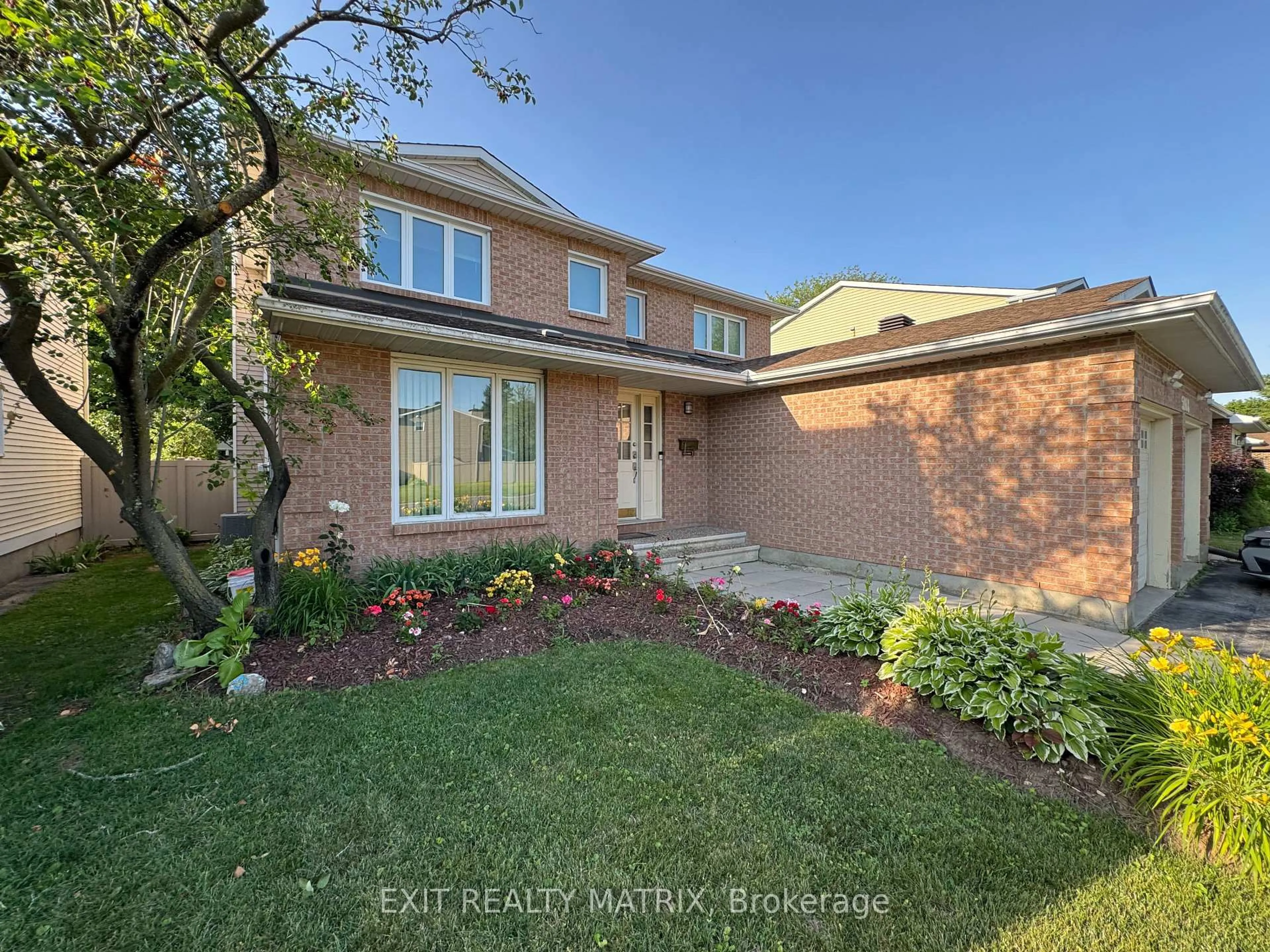 Home with brick exterior material, street for 5968 Meadowglen Dr, Orleans Ontario K1C 5Y2