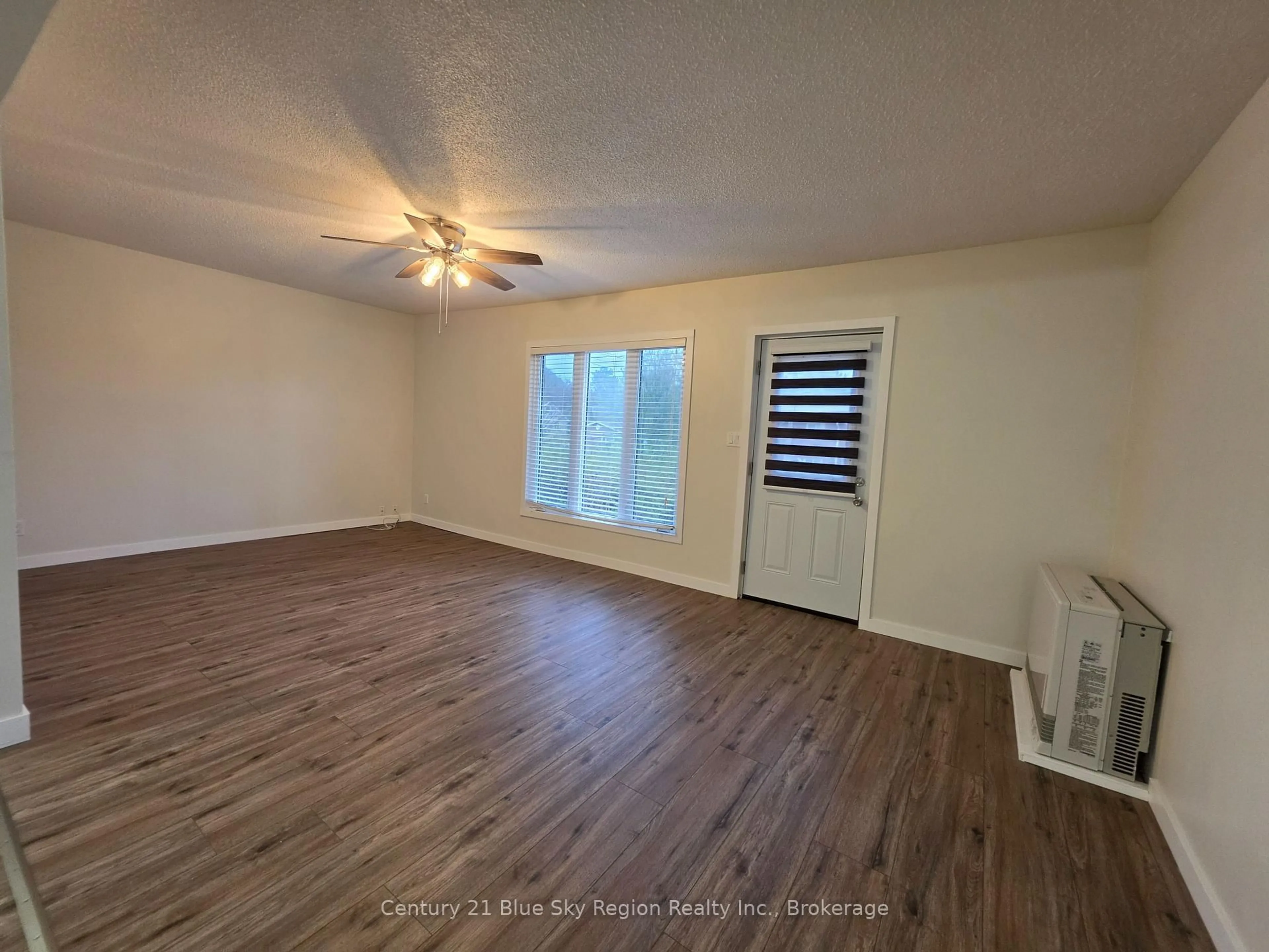 A pic of a room for 392 Holditch St, West Nipissing Ontario P2B 3C7