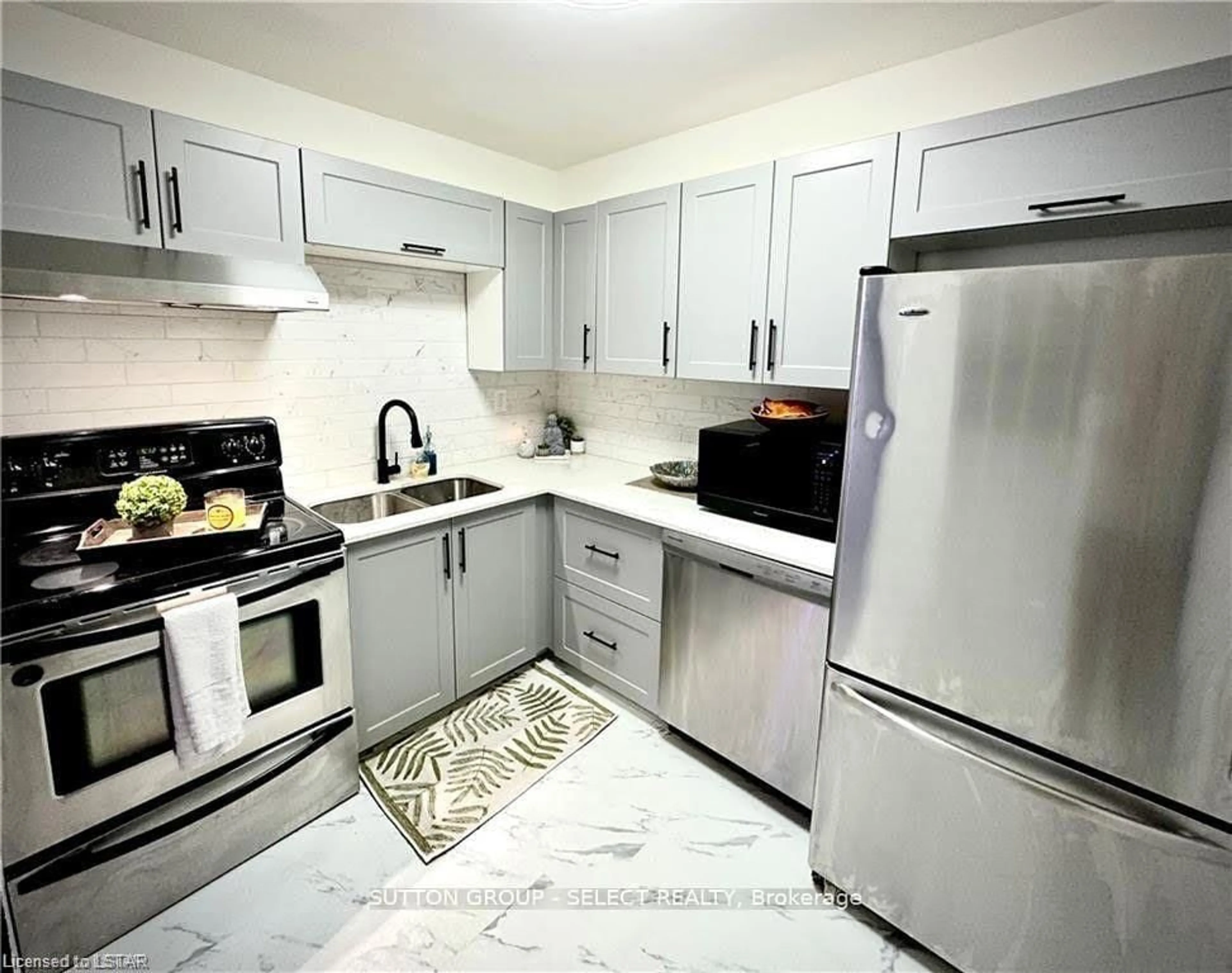 Standard kitchen, unknown for 563 Mornington Ave #212, London East Ontario N5Y 4T8