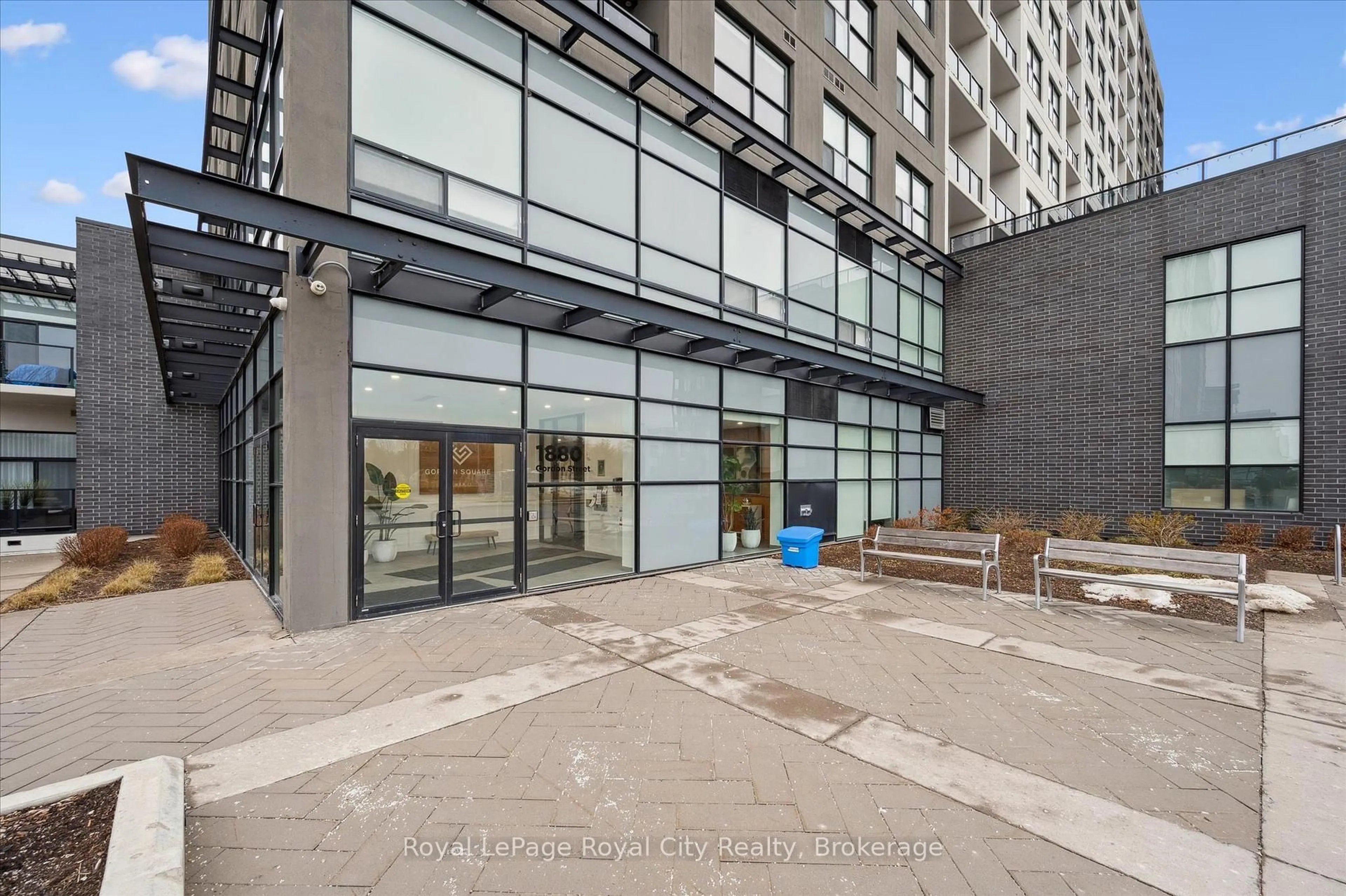 Indoor foyer for 1880 Gordon St #505, Guelph Ontario N1L 0P5