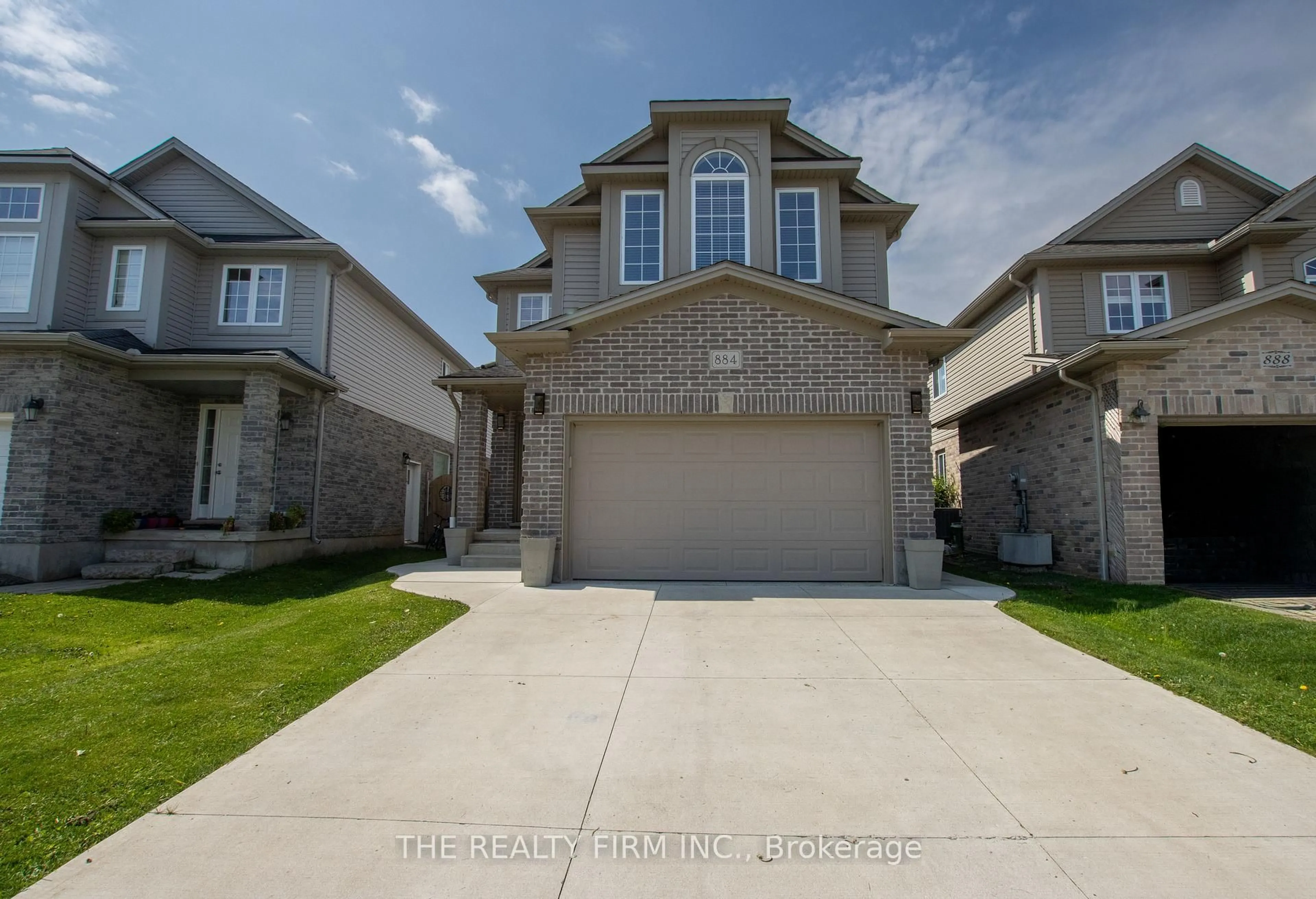 Unknown for 884 Reeves Ave, London North Ontario N6G 0G9