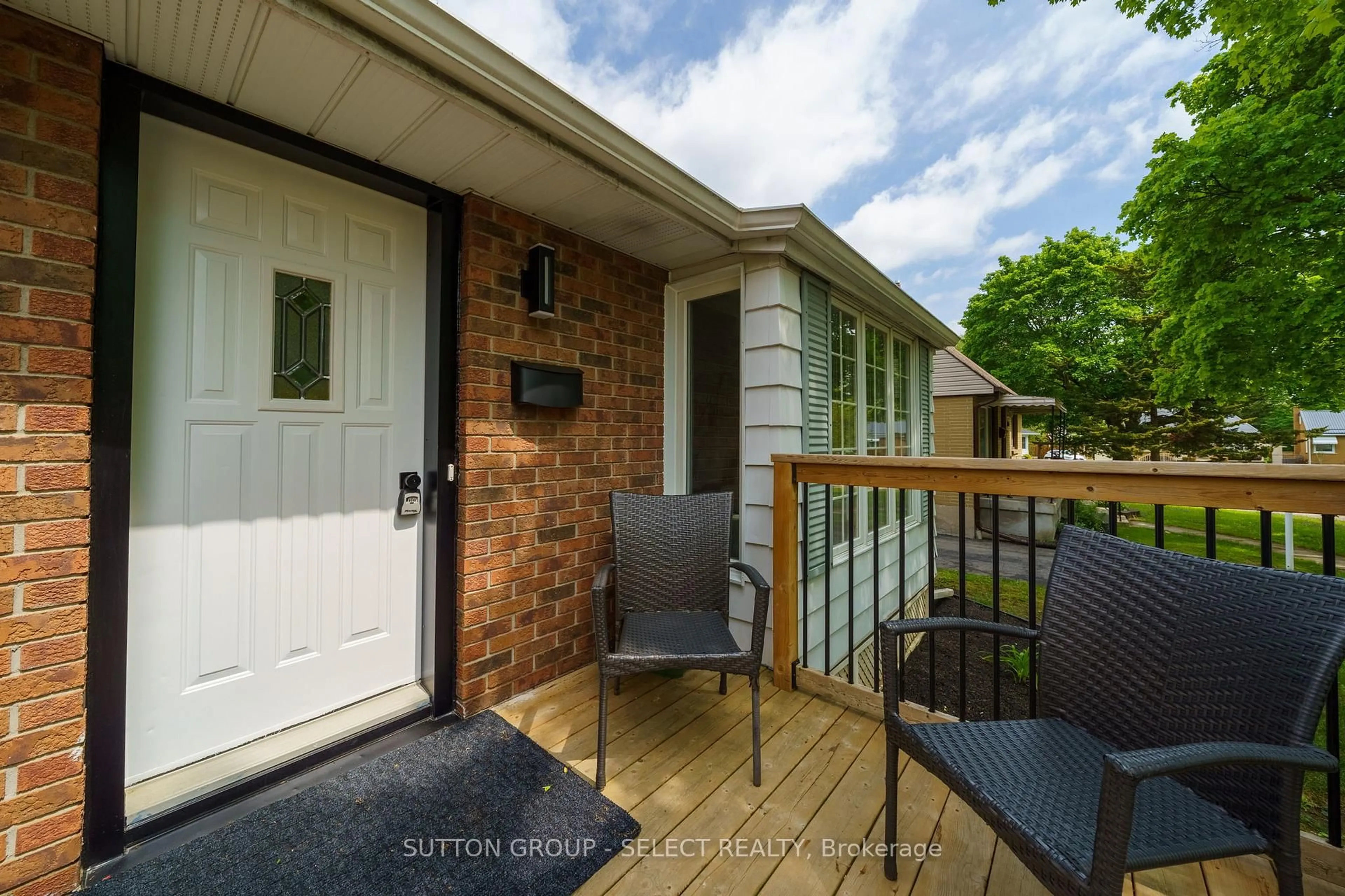 Unknown for 50 Glass Ave, London East Ontario N5W 1Z7