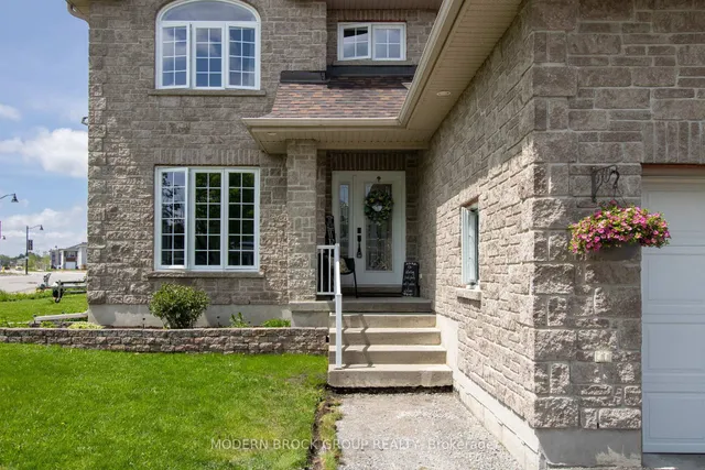 1000 Crestwood Dr, Brockville 4