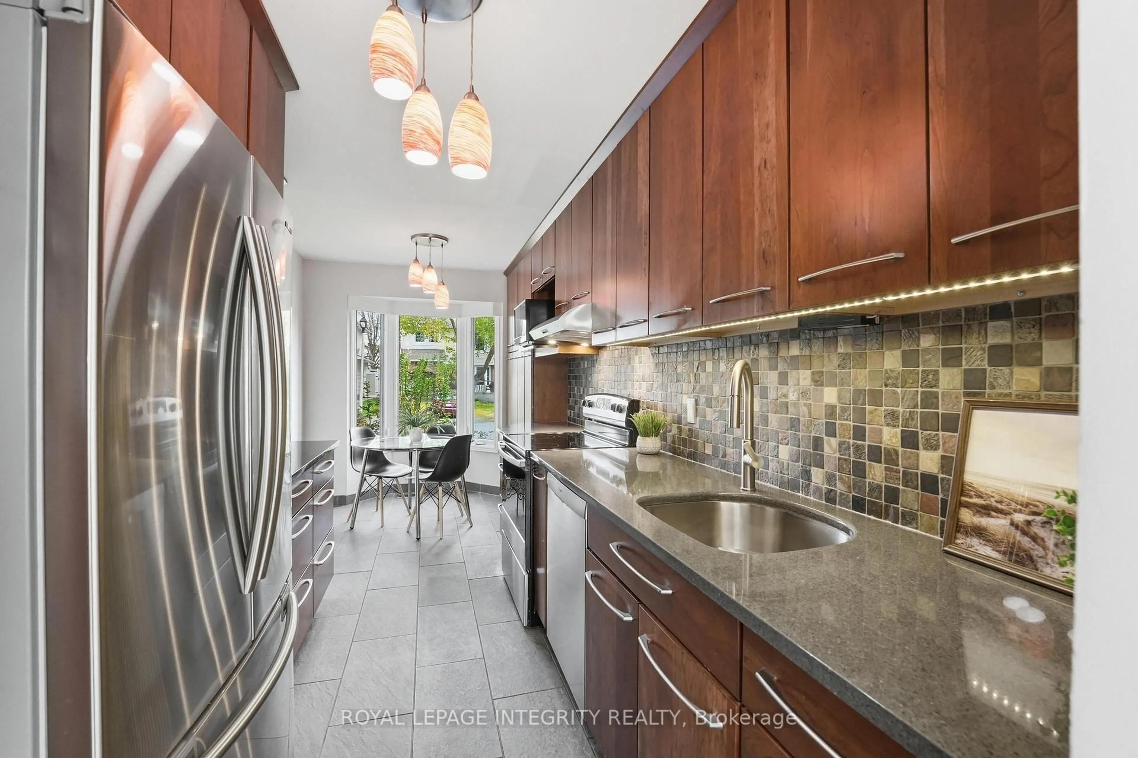 Contemporary kitchen, ceramic/tile floor for 40 Barra Ave, Kanata Ontario K2L 2S1