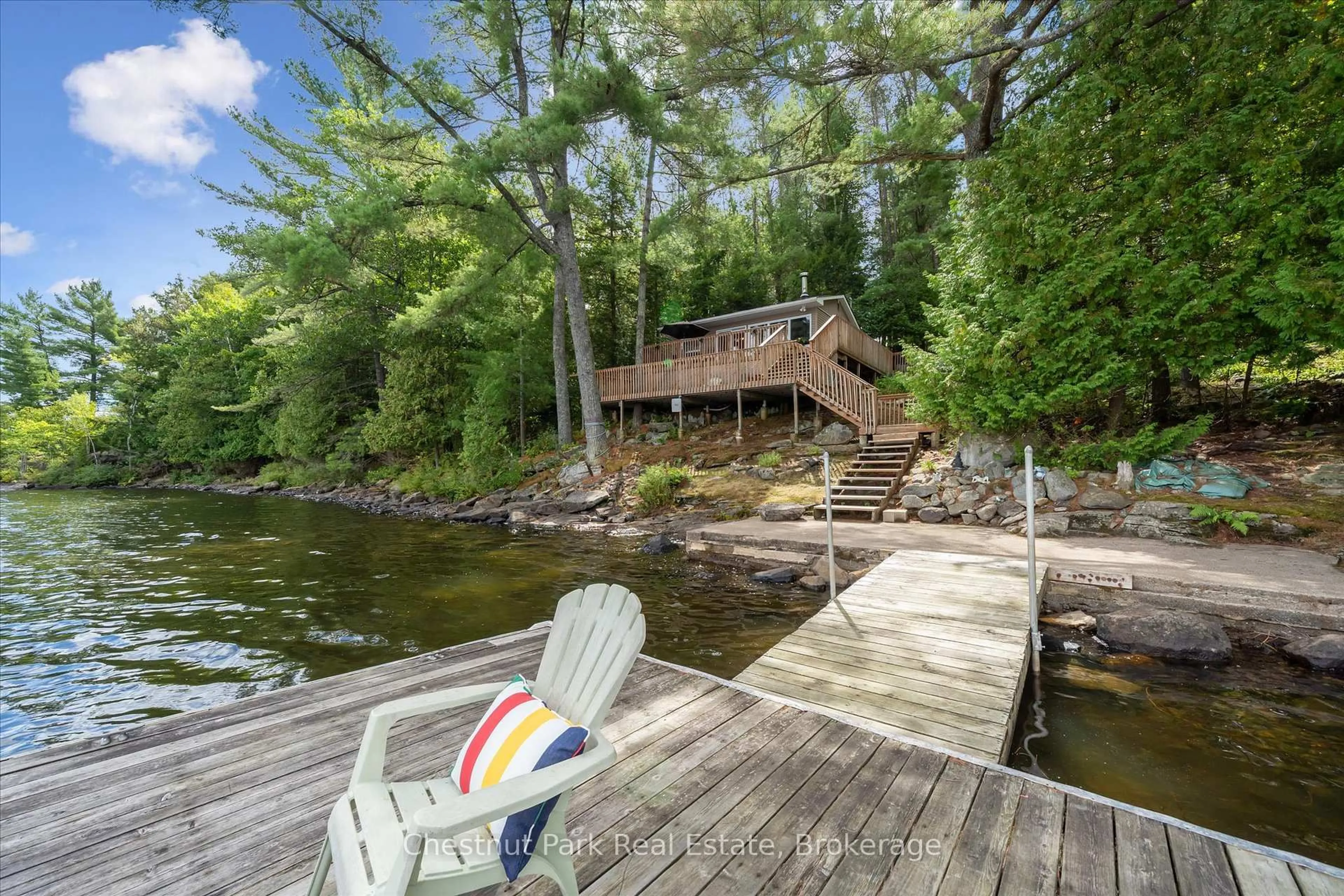 Patio, water/lake/river/ocean view for 1492 #3 North Shore Rd, Muskoka Lakes Ontario P0B 1M0