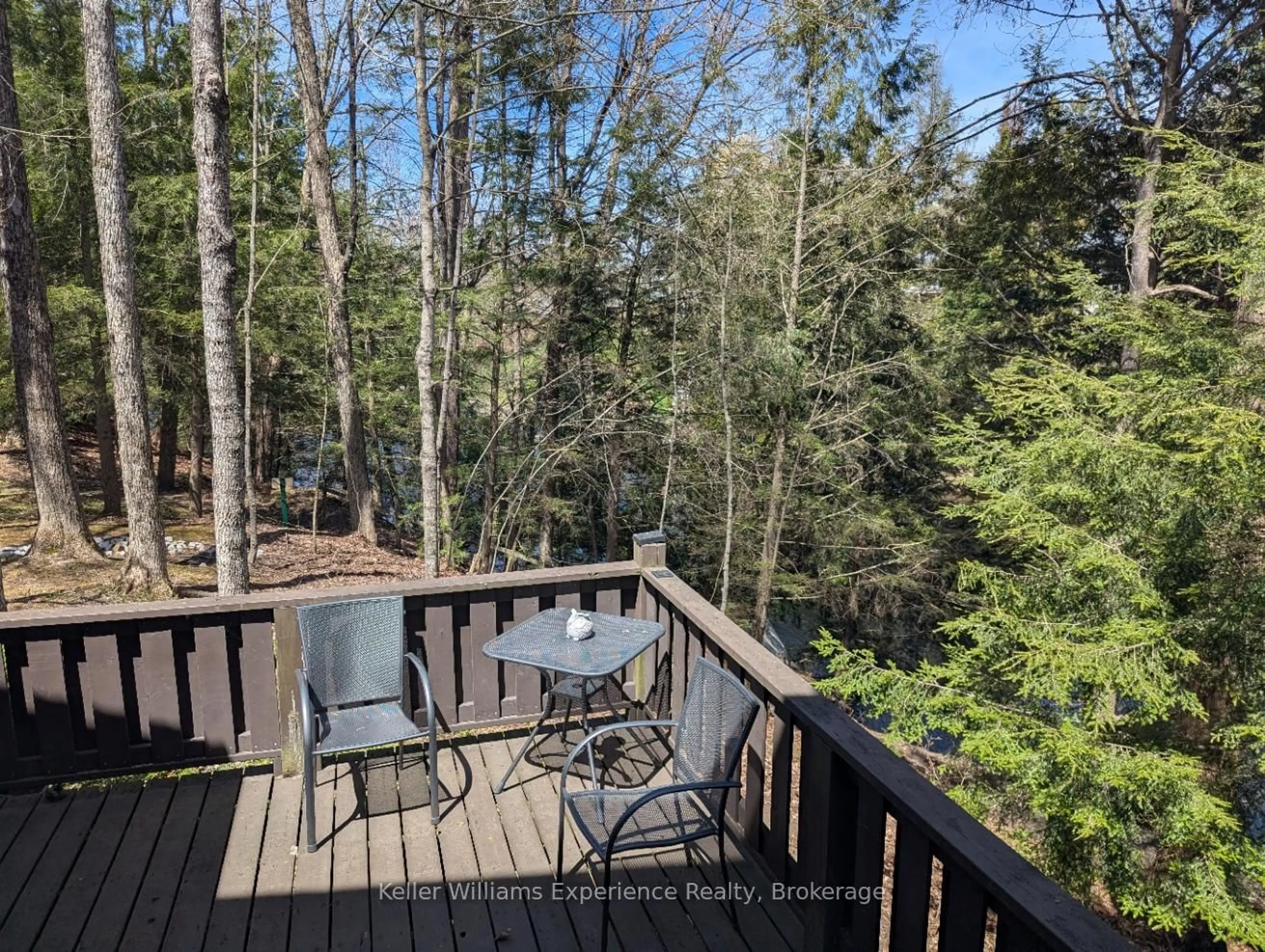 Patio, forest/trees view for 75 Southbank Dr, Bracebridge Ontario P1L 1G2
