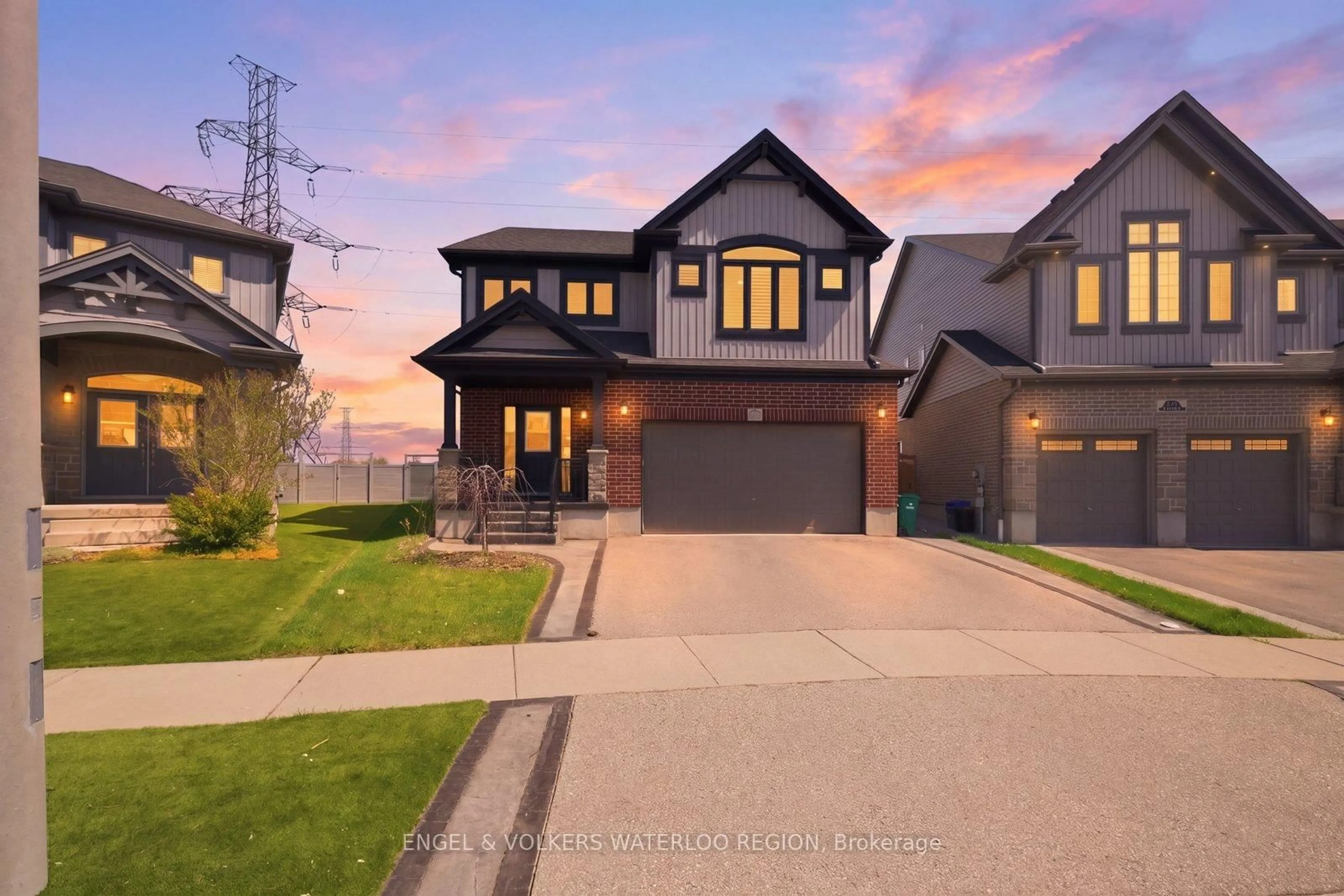 Home with brick exterior material, street for 260 Dewdrop Cres, Waterloo Ontario N2V 0A9