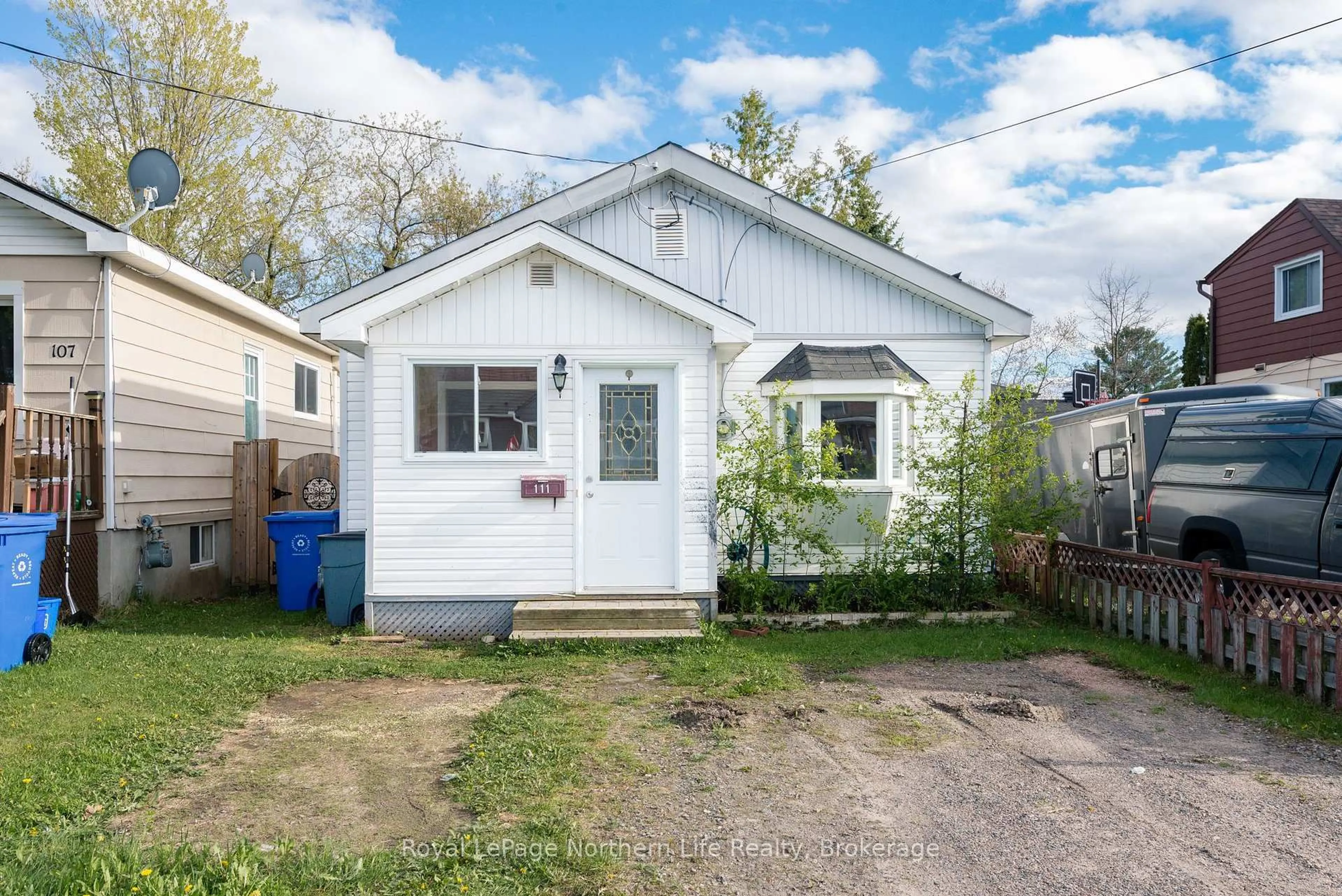 Shed for 111 Norwood Ave, North Bay Ontario P1B 5C9