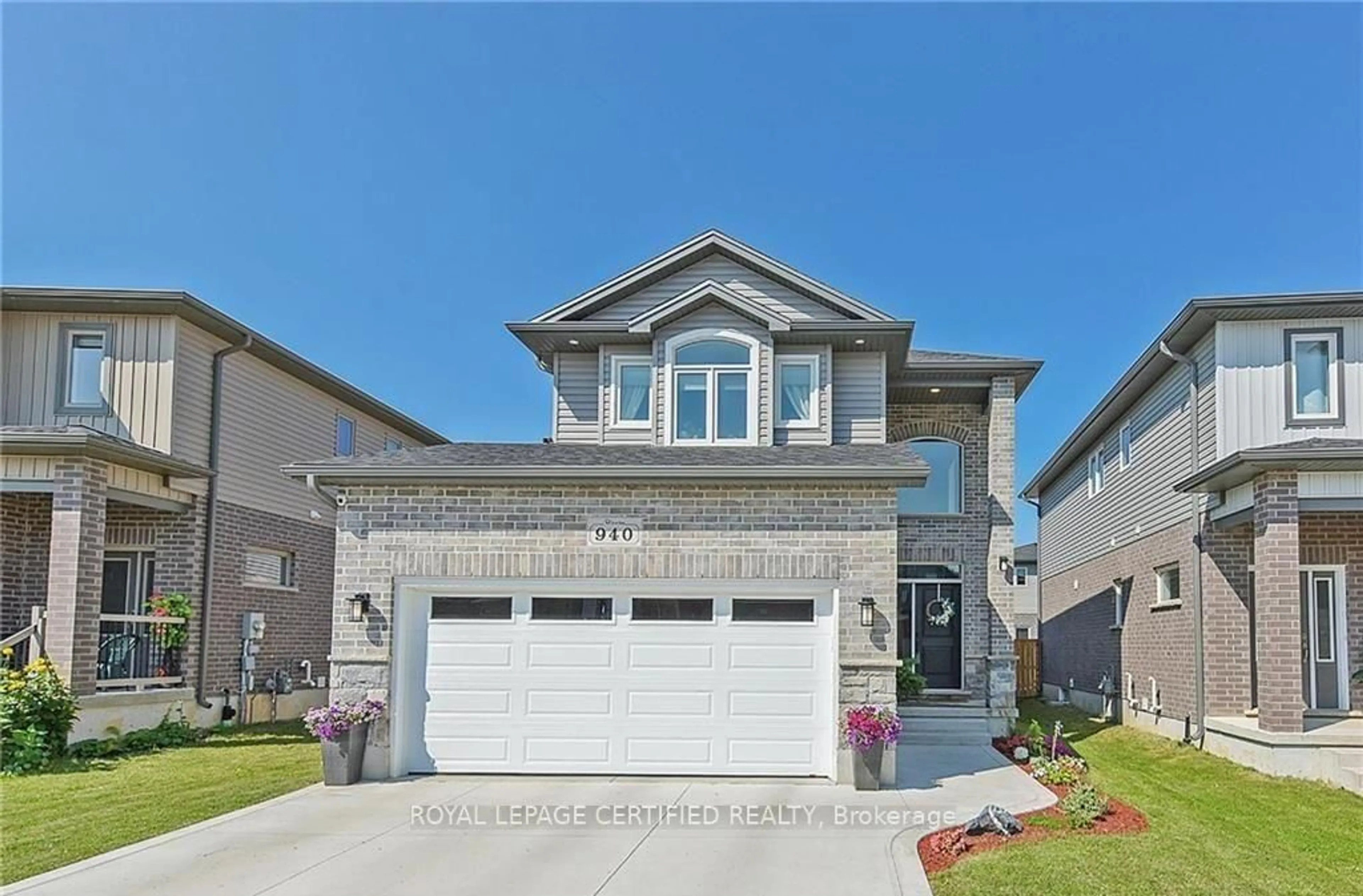 Unknown for 940 Reeves Ave, London North Ontario N6G 0E2