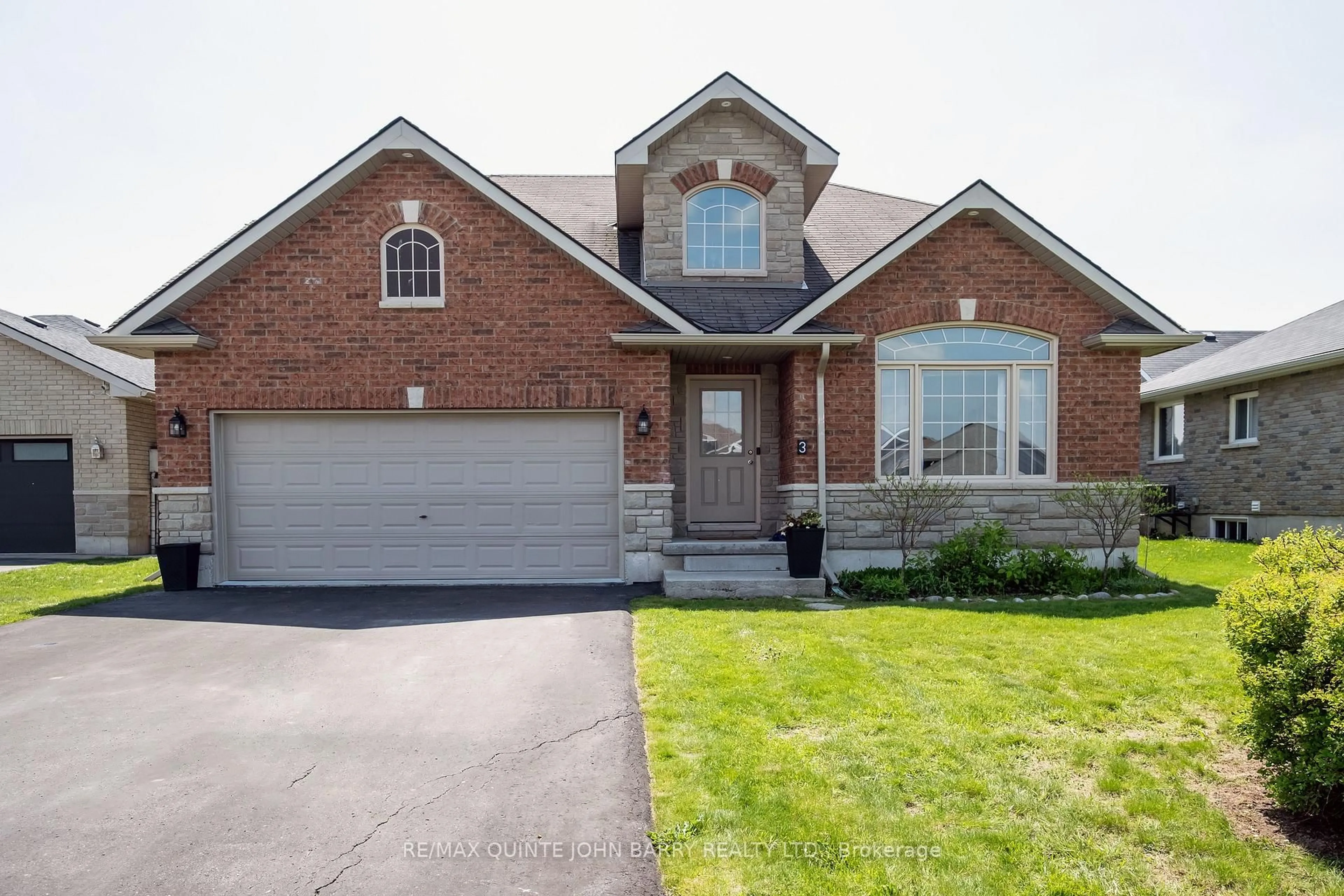 Home with brick exterior material, street for 3 Spencer Crt, Quinte West Ontario K8V 6X7