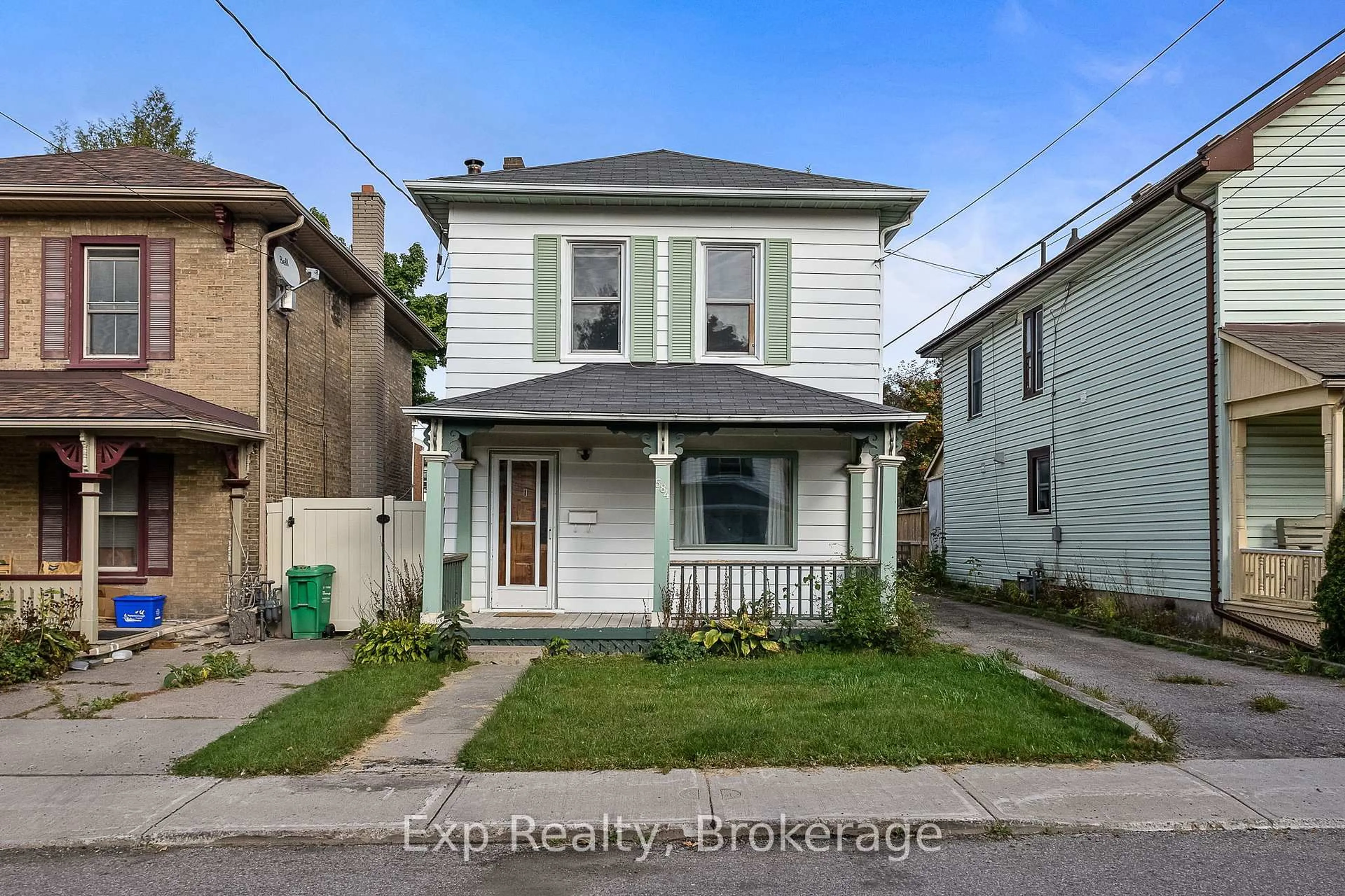 A pic from outside/outdoor area/front of a property/back of a property/a pic from drone, street for 584 Maiden Lane, Peterborough Ontario K9H 3V2