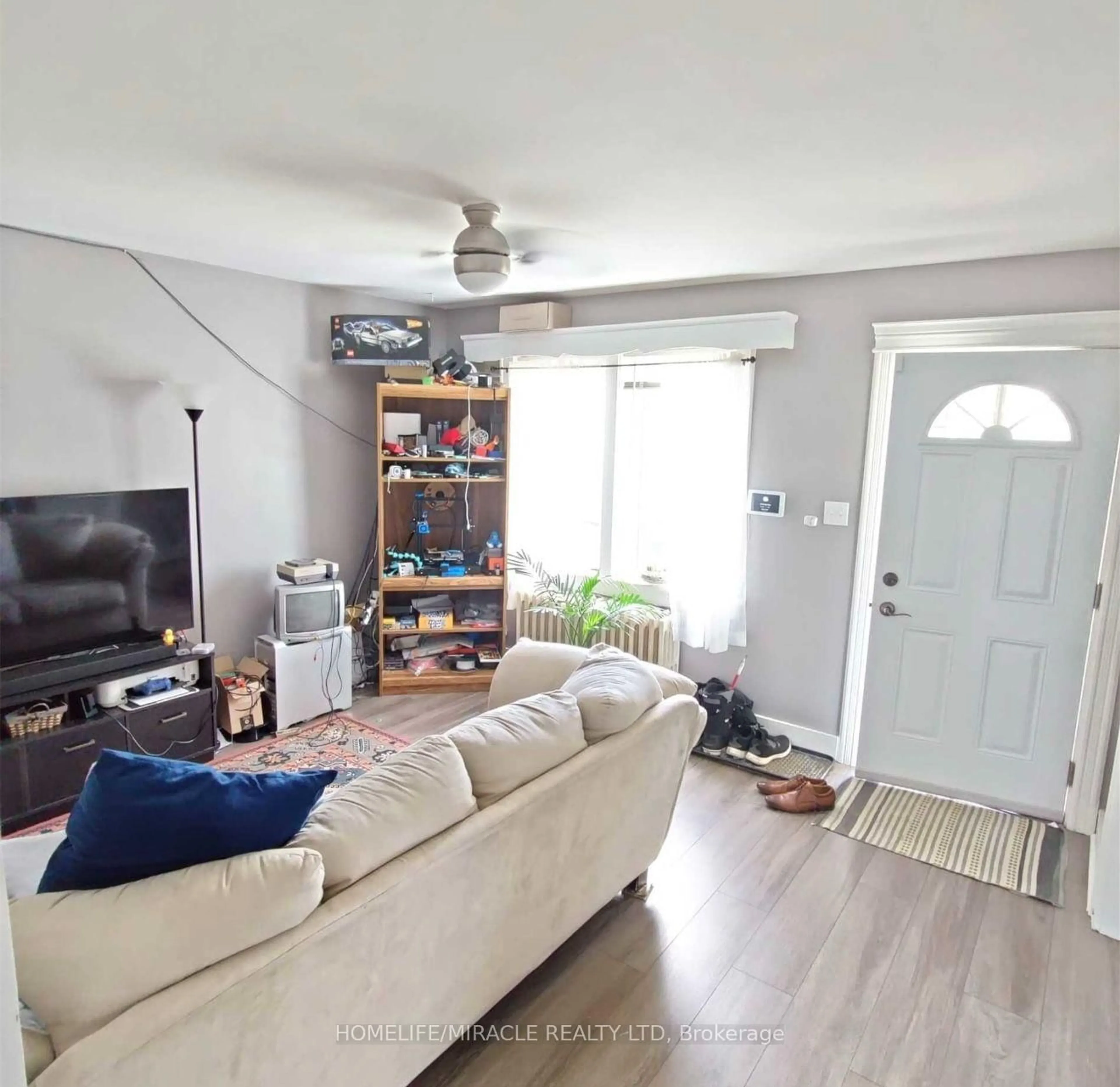 Living room with furniture, unknown for 297 Morris St, Greater Sudbury Ontario P3B 1B4