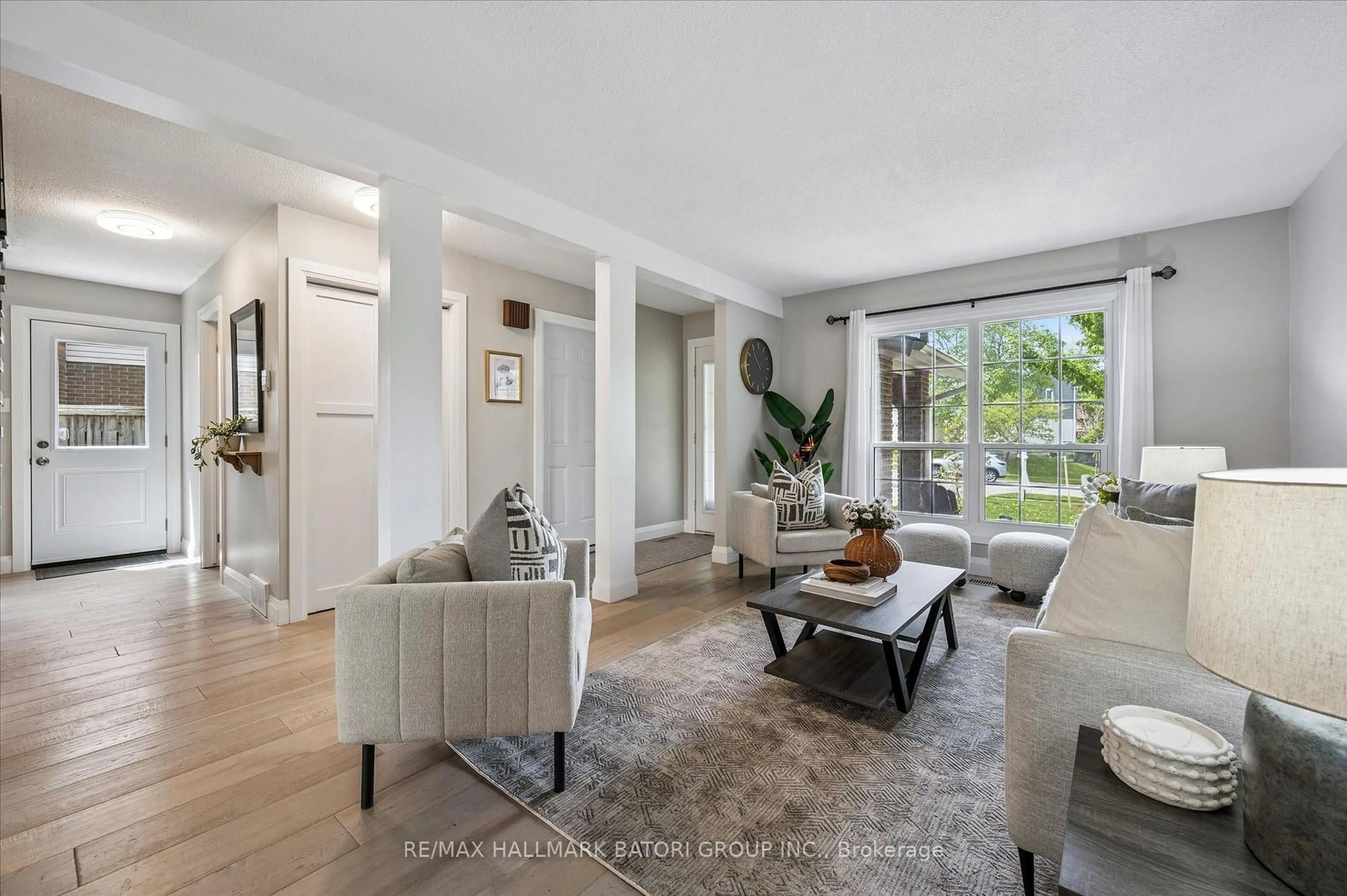 Living room with furniture, unknown for 38 Deerwood Cres, Kitchener Ontario N2N 1R3