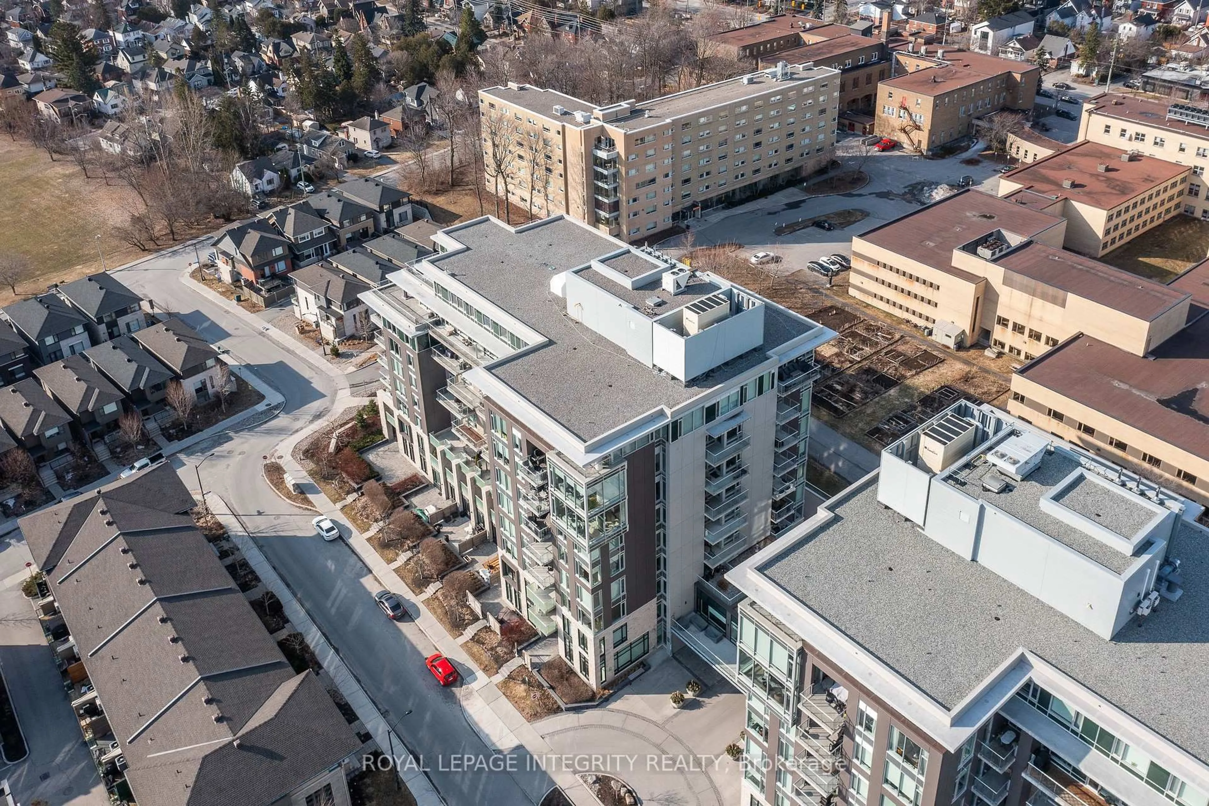 A pic from outside/outdoor area/front of a property/back of a property/a pic from drone, unknown for 530 De Mazenod Ave #612, Ottawa Ontario K1S 5W8