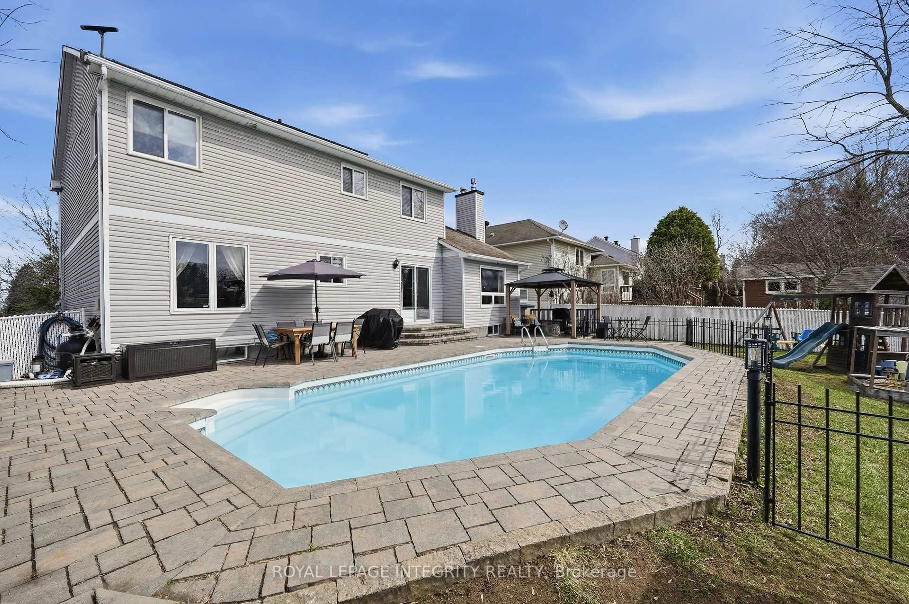 Pool for 675 Potvin Ave, Clarence-Rockland Ontario K4K 1H2