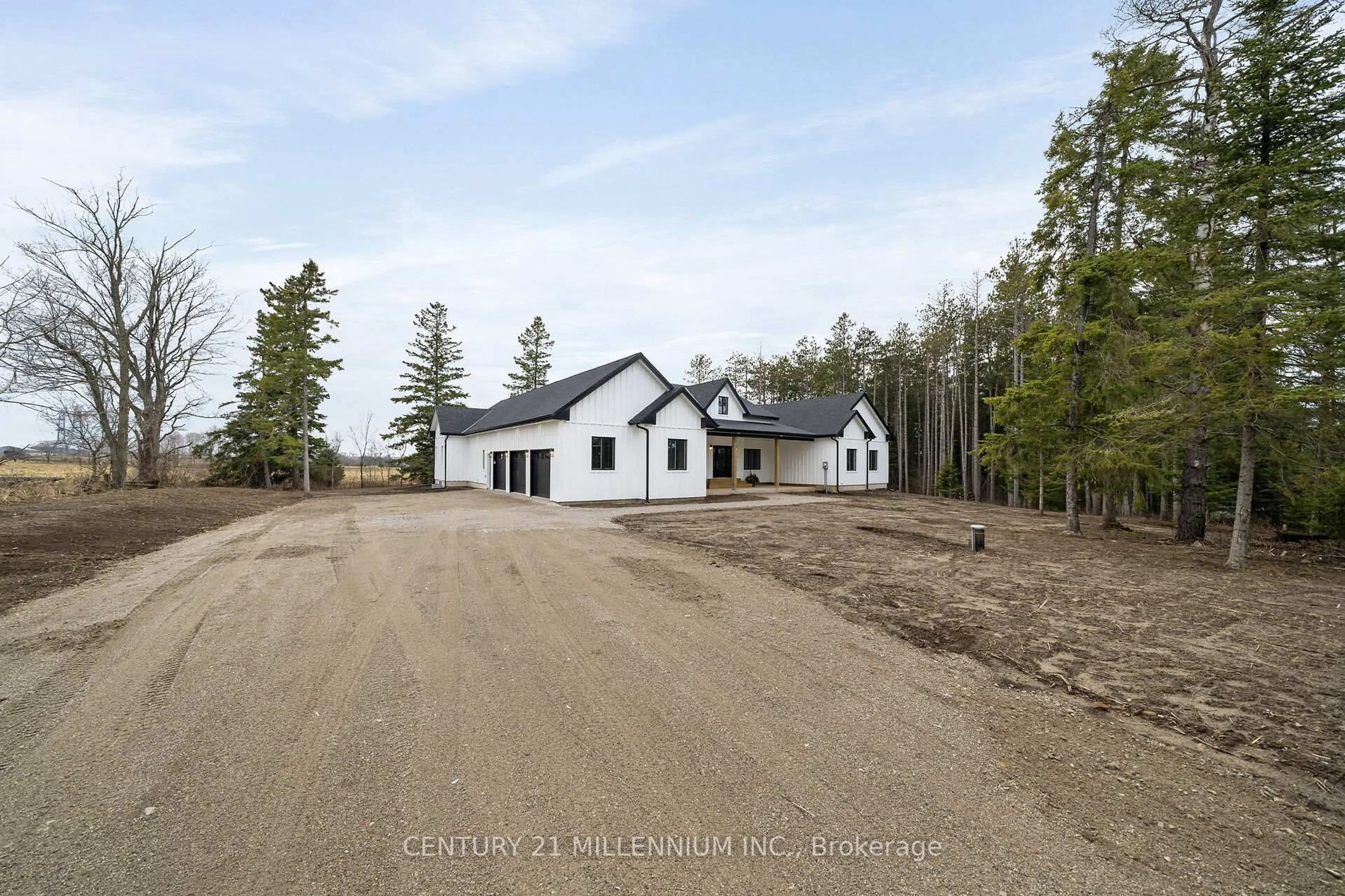 A pic from outside/outdoor area/front of a property/back of a property/a pic from drone, unknown for 5450 Fifth Line, Erin Ontario N0B 1T0