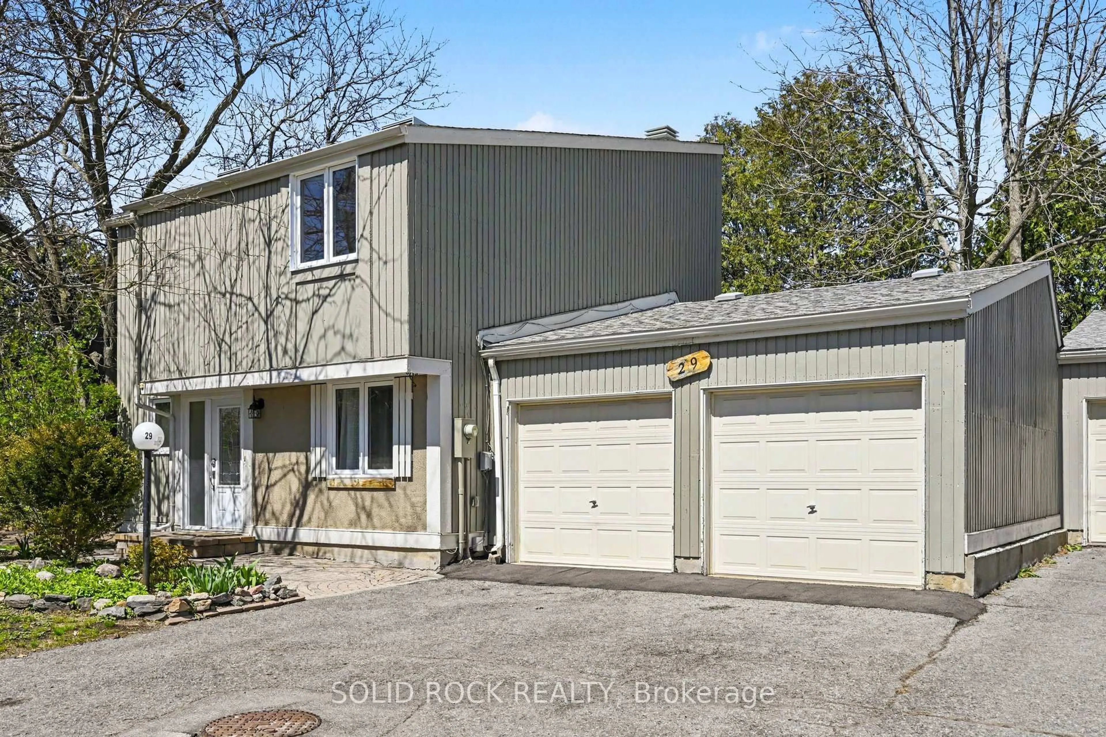 Unknown for 29 Jackson Crt, Ottawa Ontario K2K 1B6