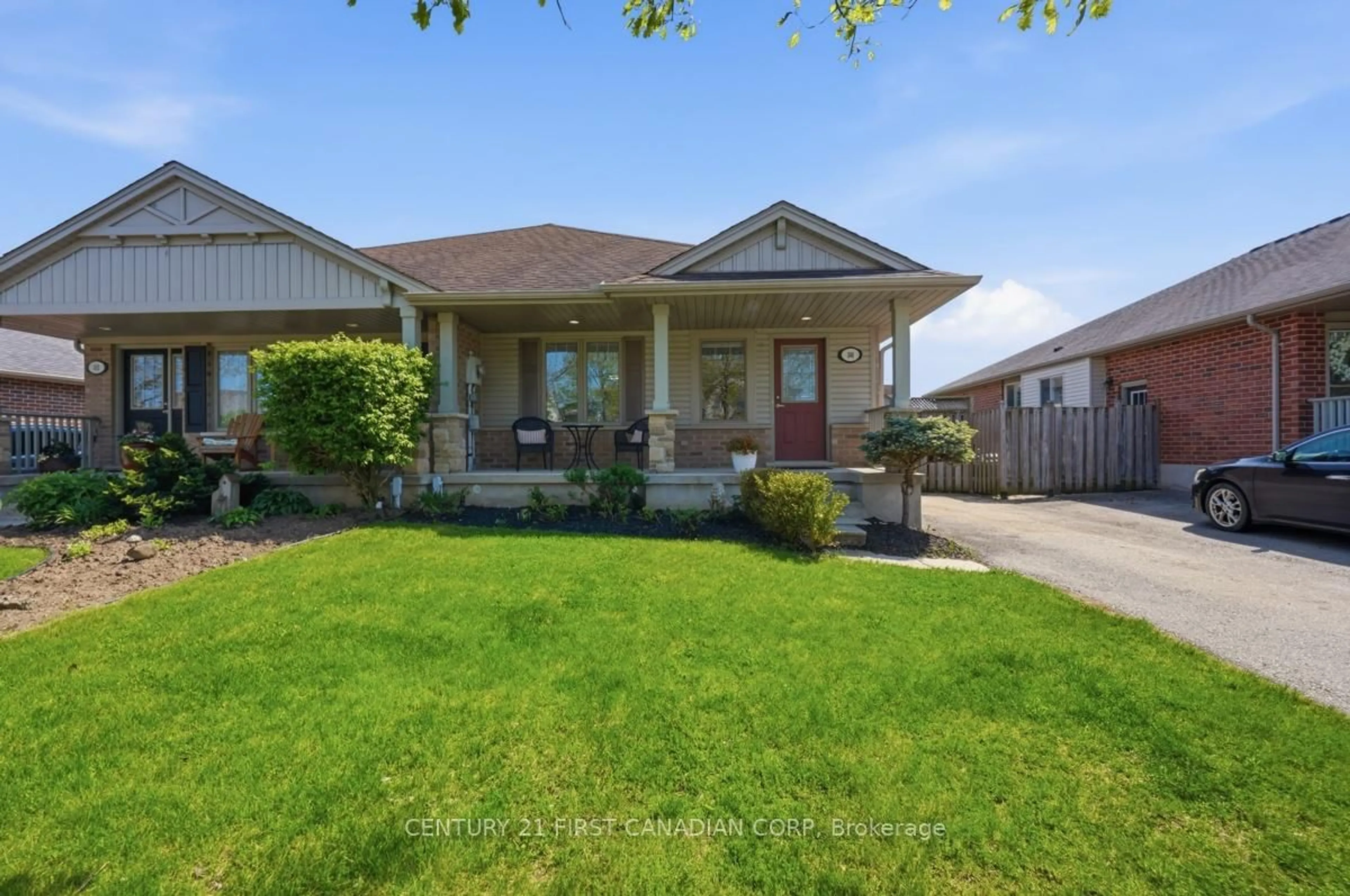 Unknown for 30 Pear Tree Ave, St. Thomas Ontario N5R 0B5